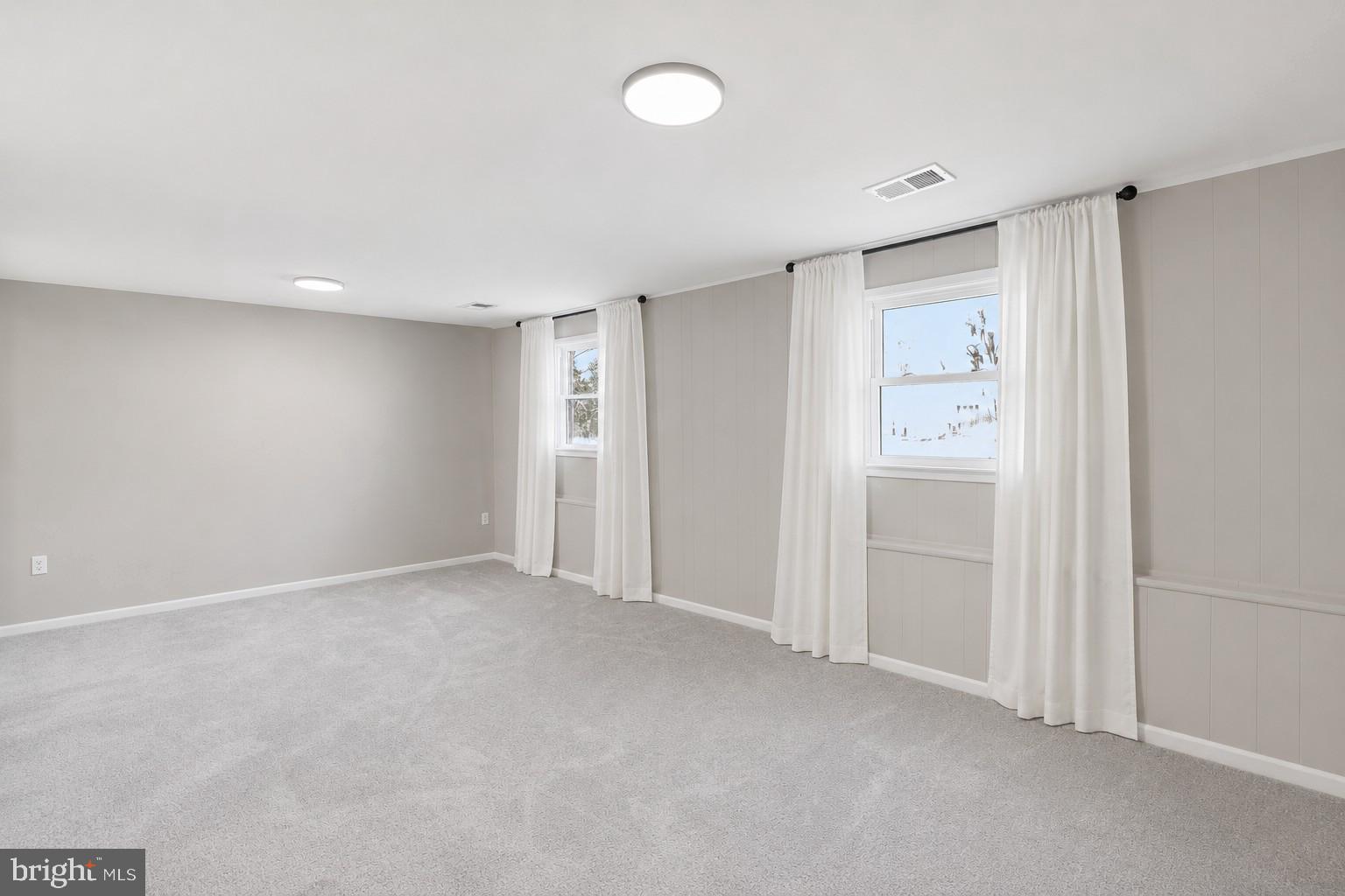 ST CHARLES - CARRINGTON - Residential