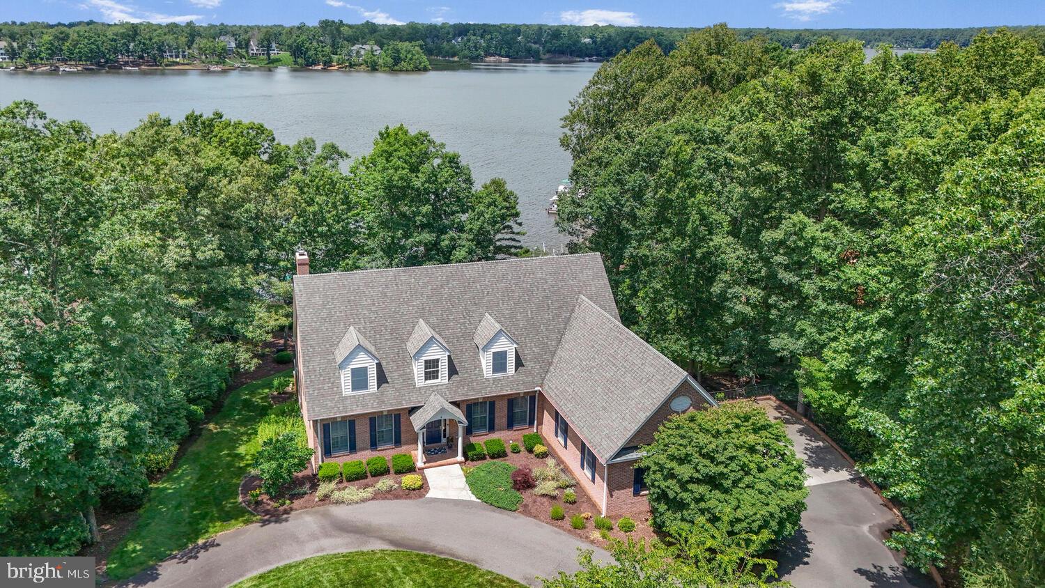 FAWN LAKE - Residential
