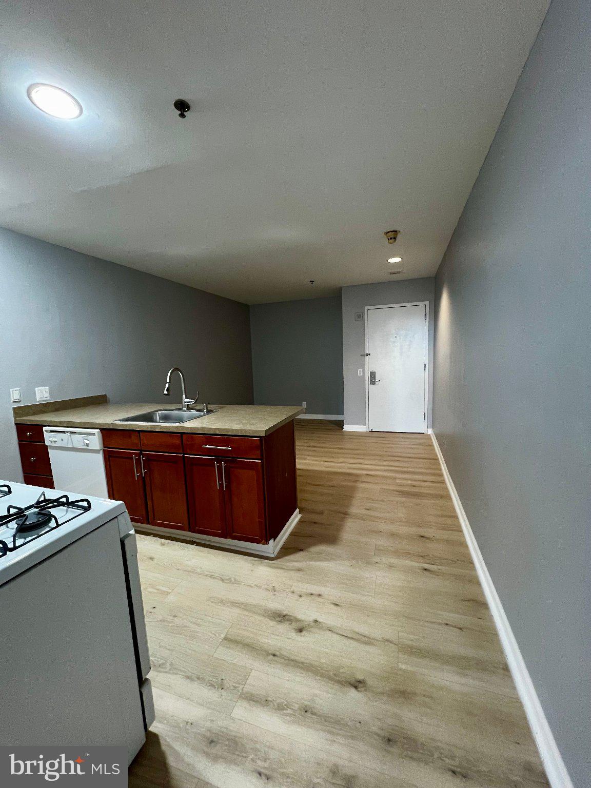 CHINATOWN - Residential