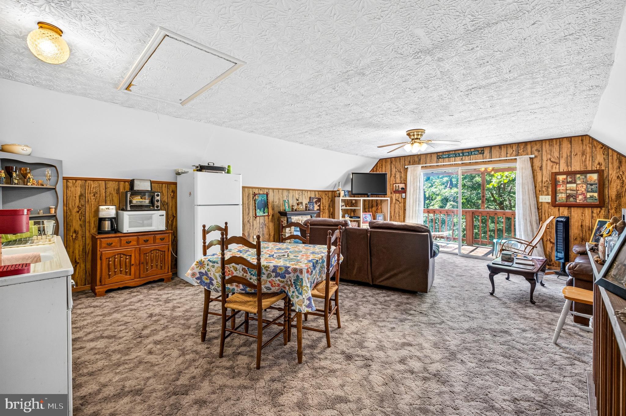 WHITE PINES DIVISON - Residential