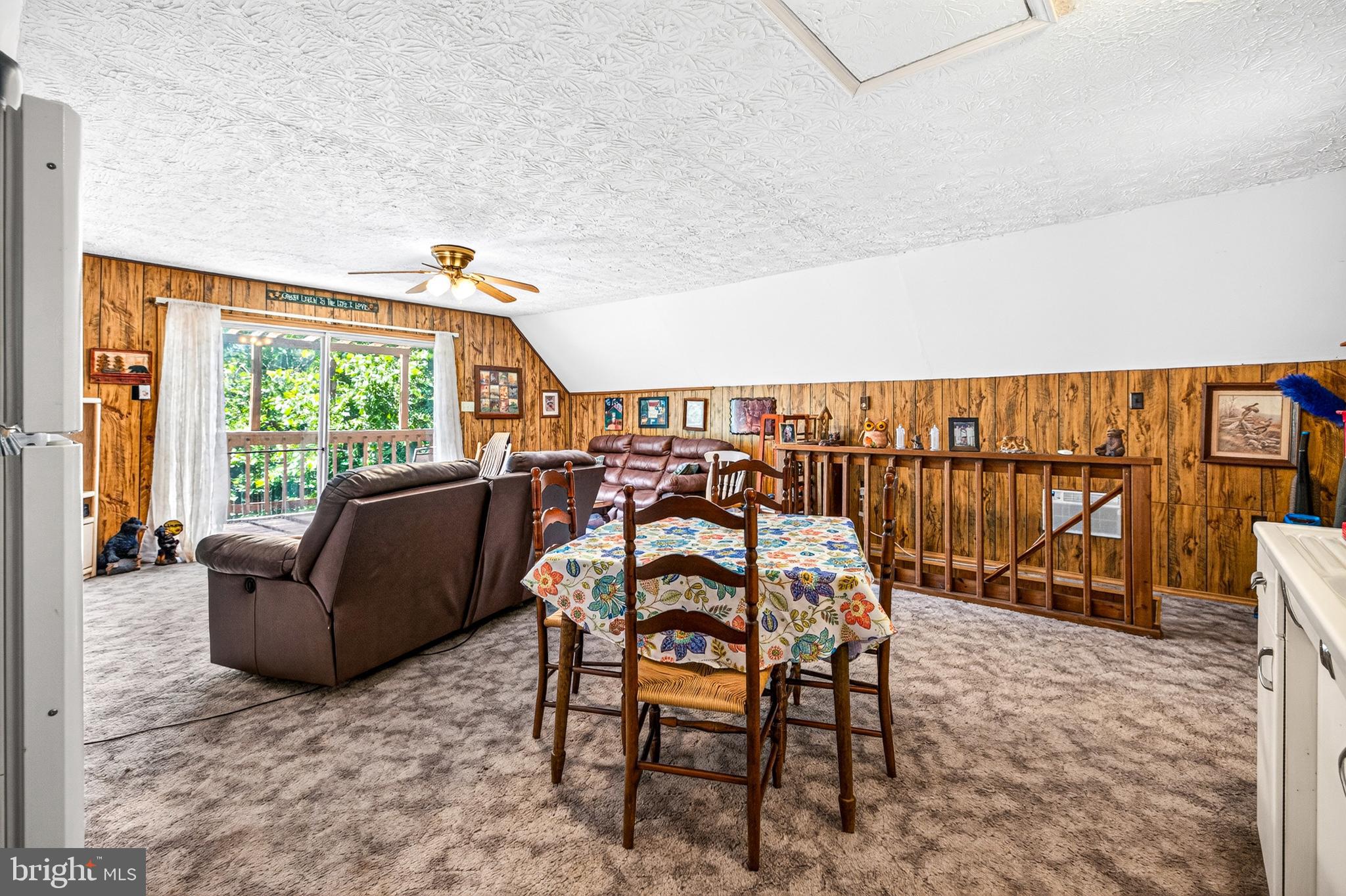 WHITE PINES DIVISON - Residential