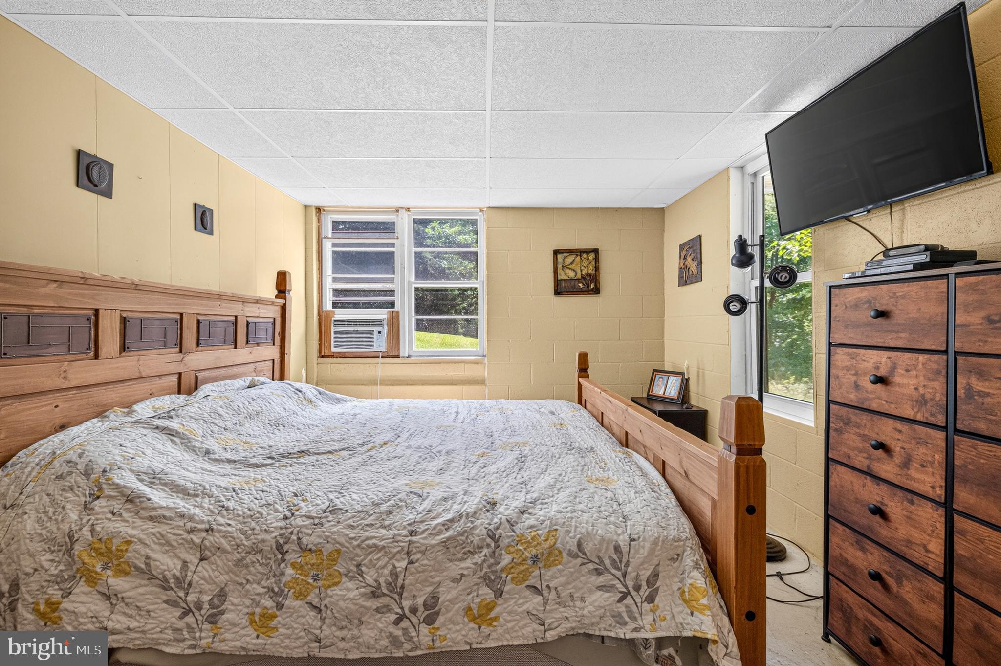 WHITE PINES DIVISON - Residential
