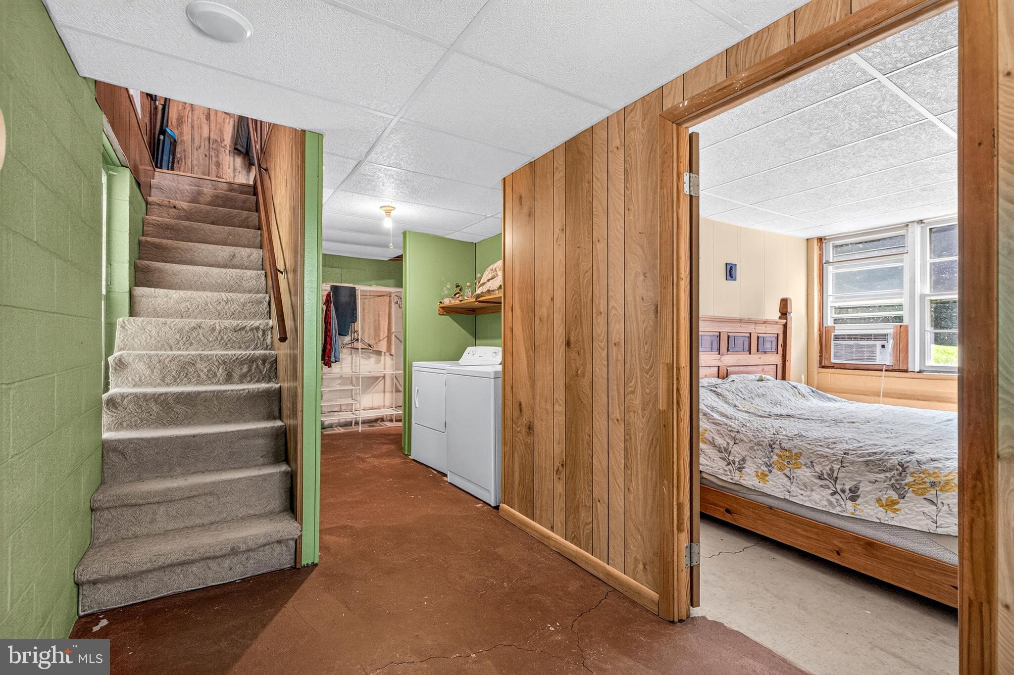 WHITE PINES DIVISON - Residential