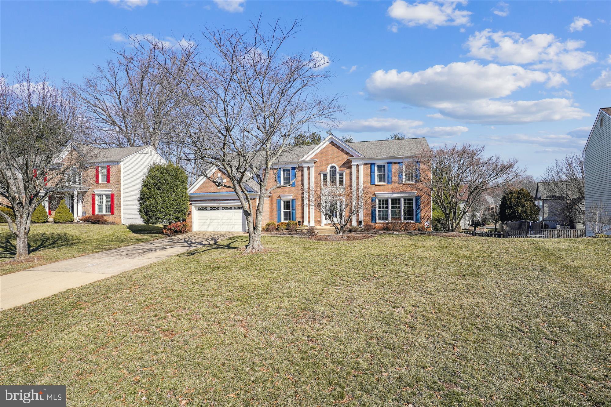 HAMPTON CHASE - Residential