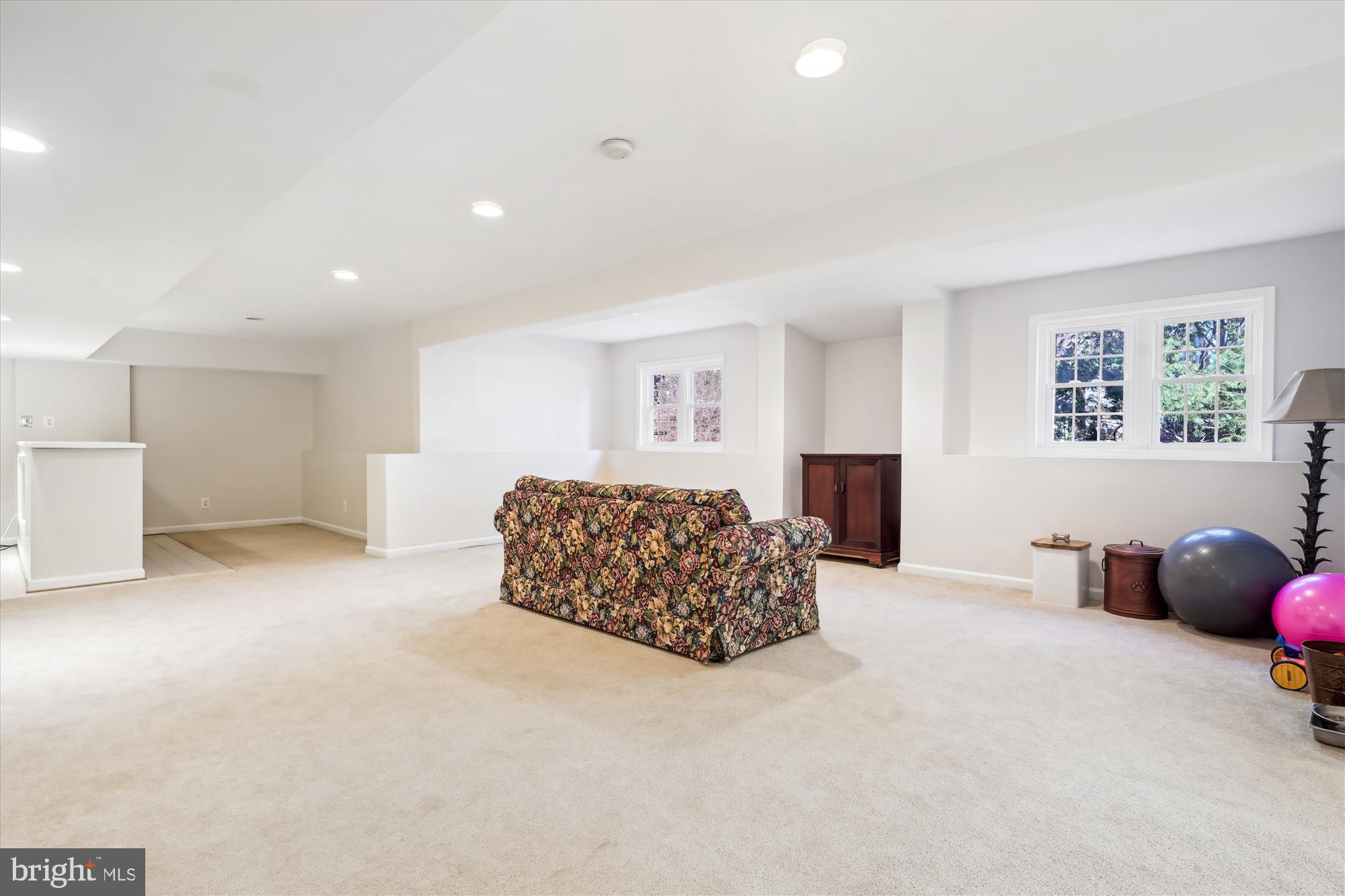 HAMPTON CHASE - Residential