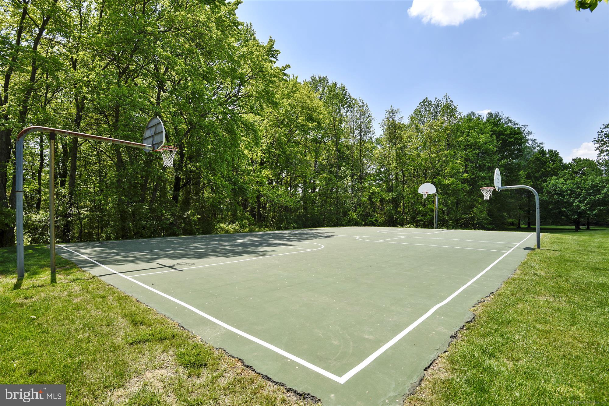HAMPTON CHASE - Residential