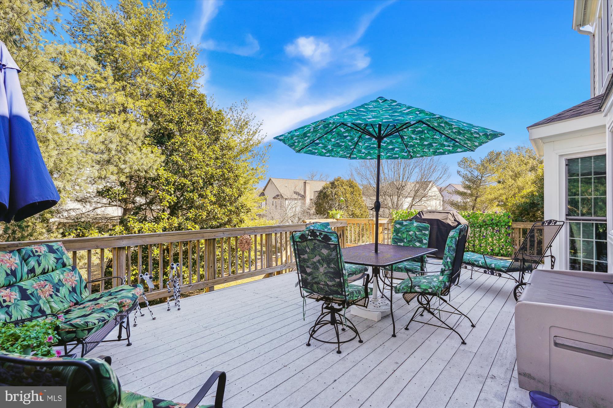 HAMPTON CHASE - Residential