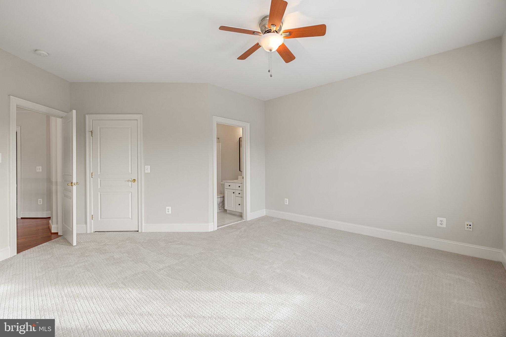 WOODBURN - Residential
