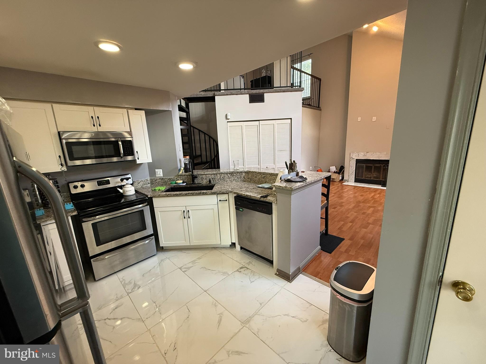 VISTAS AT LAKE ARBOR - Residential