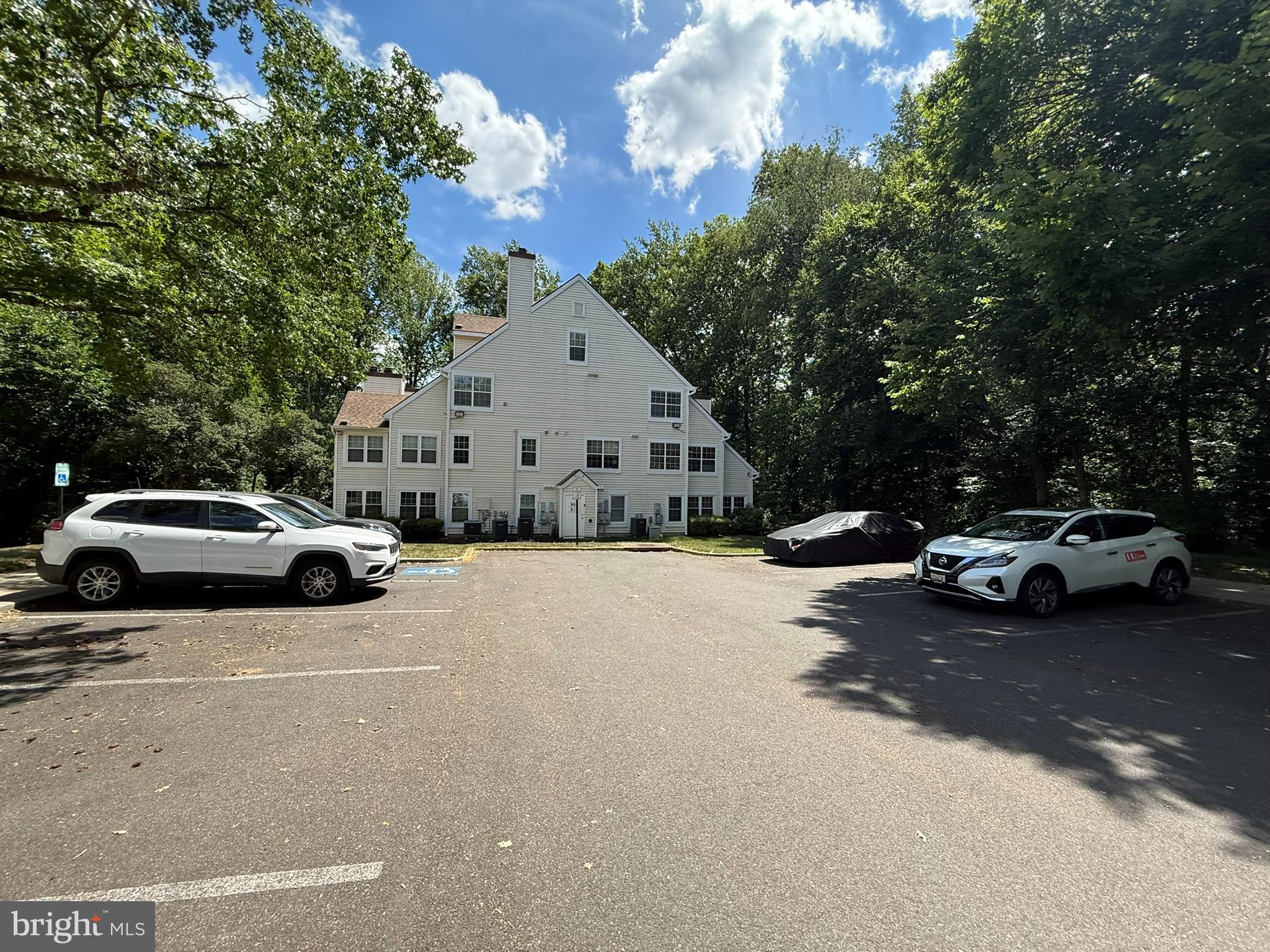 VISTAS AT LAKE ARBOR - Residential