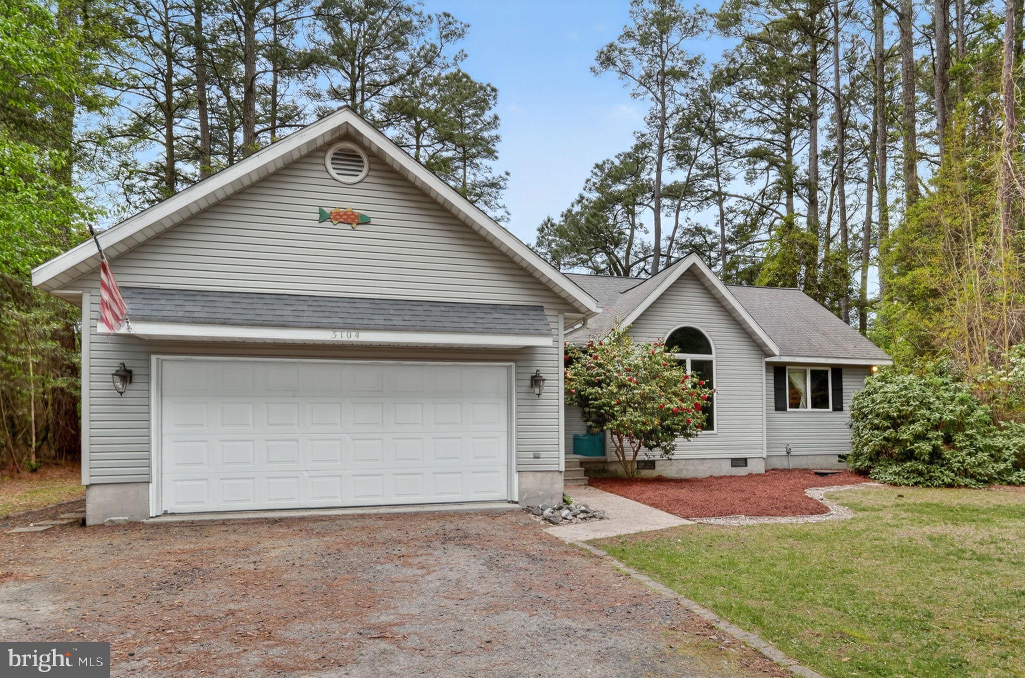 CAPTAIN'S COVE - Residential