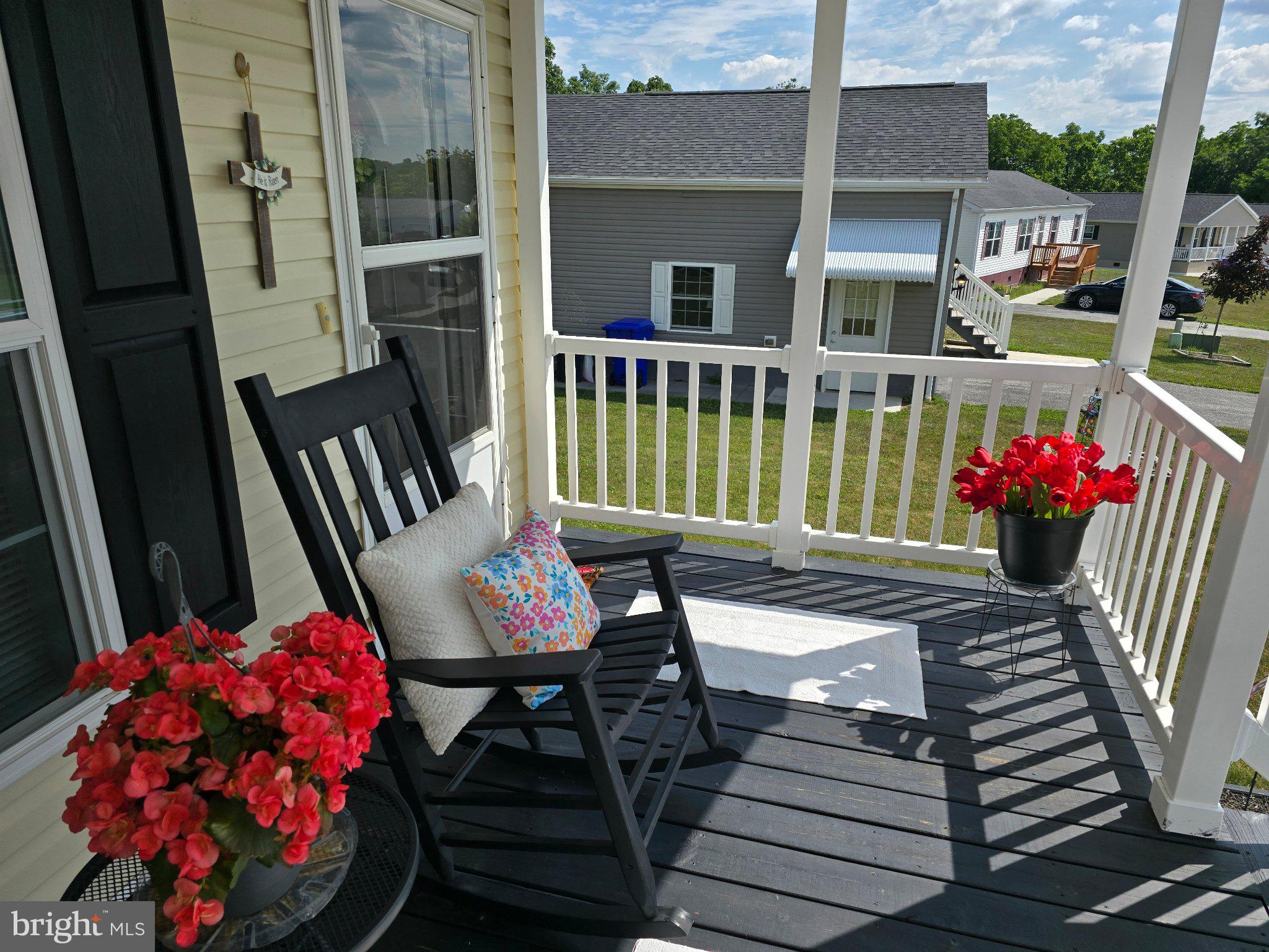 PINE MANOR - Residential