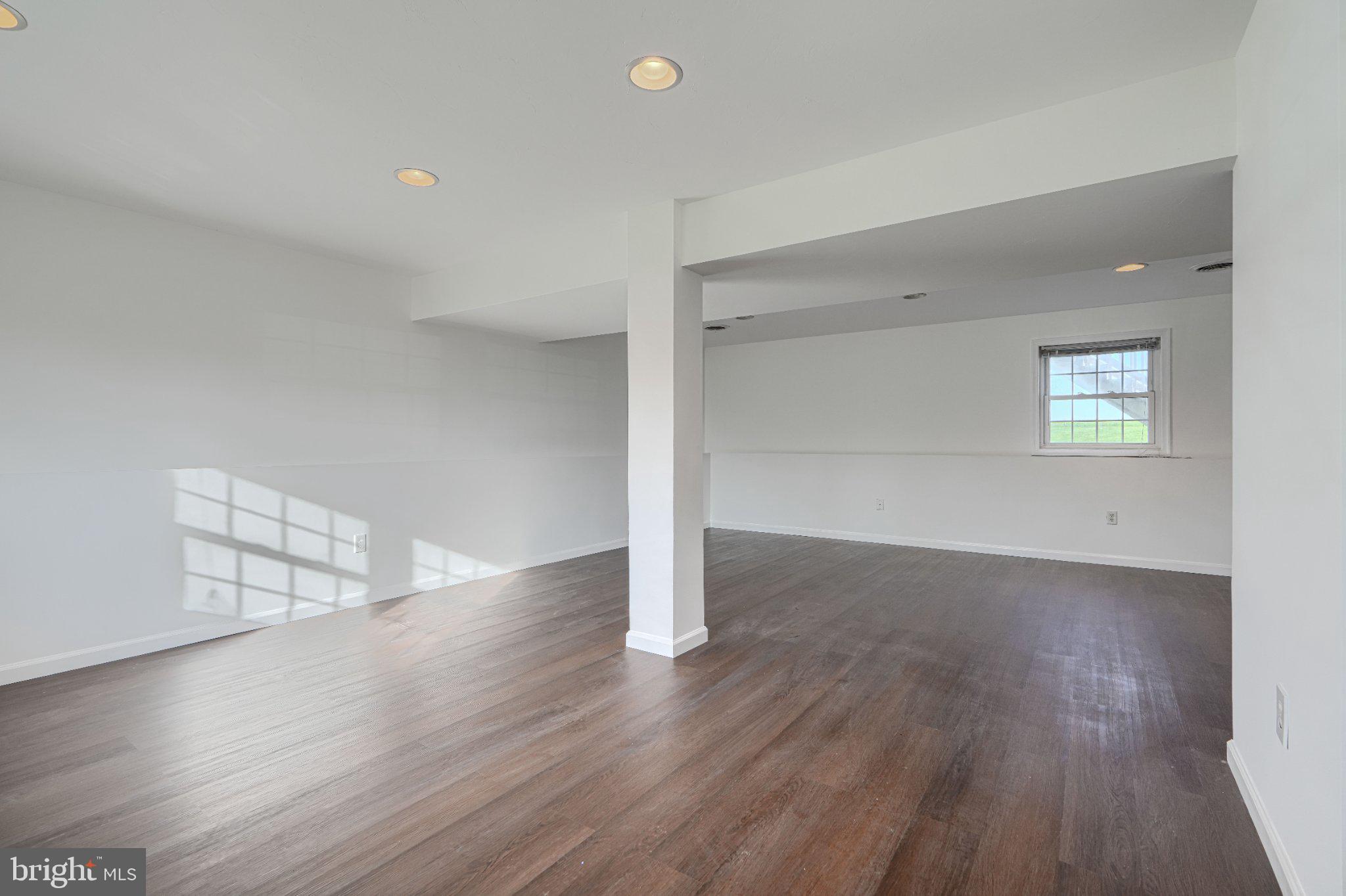 LAKE HERITAGE - Residential