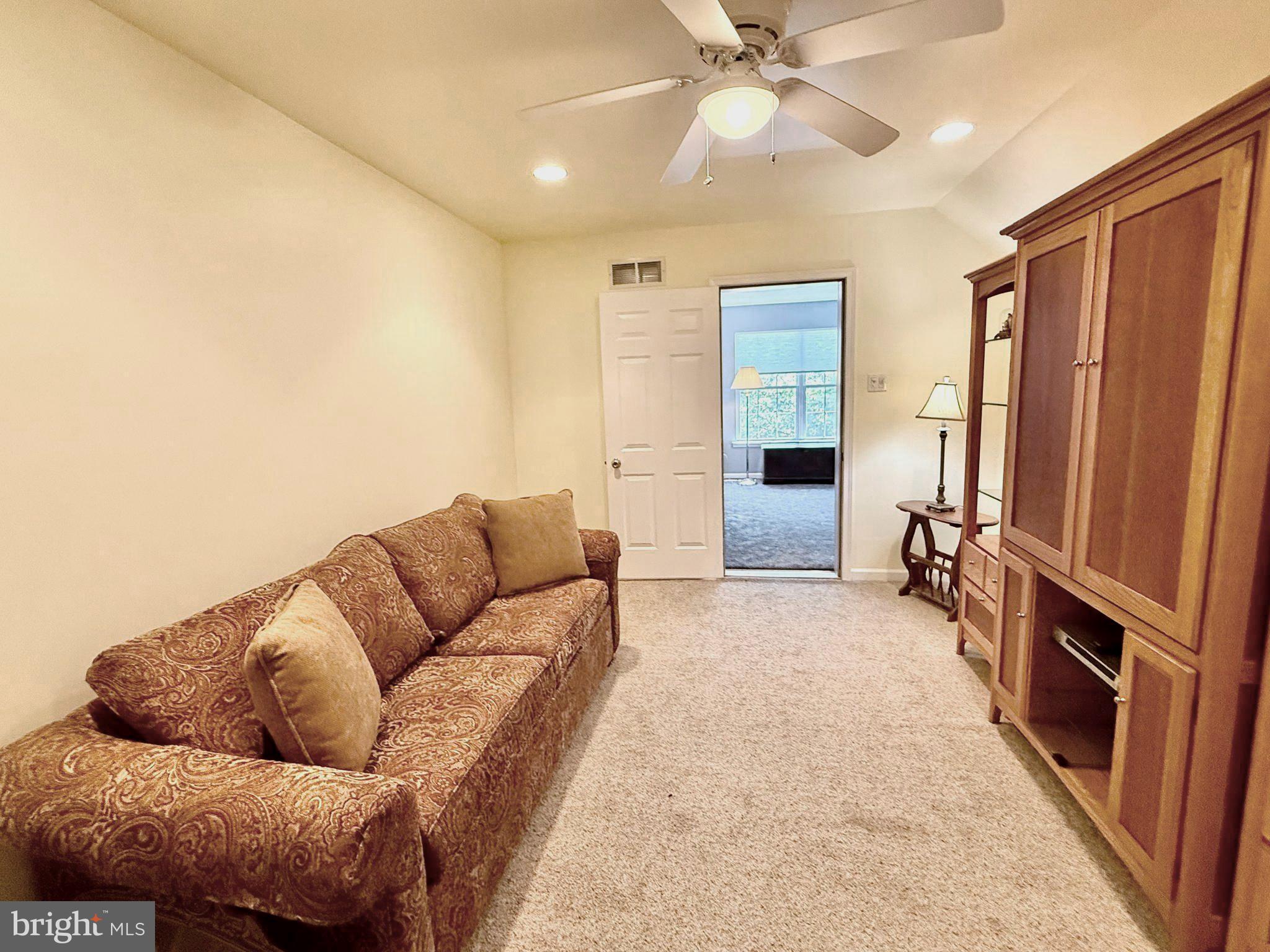 CHANCELLOR GLEN - Residential
