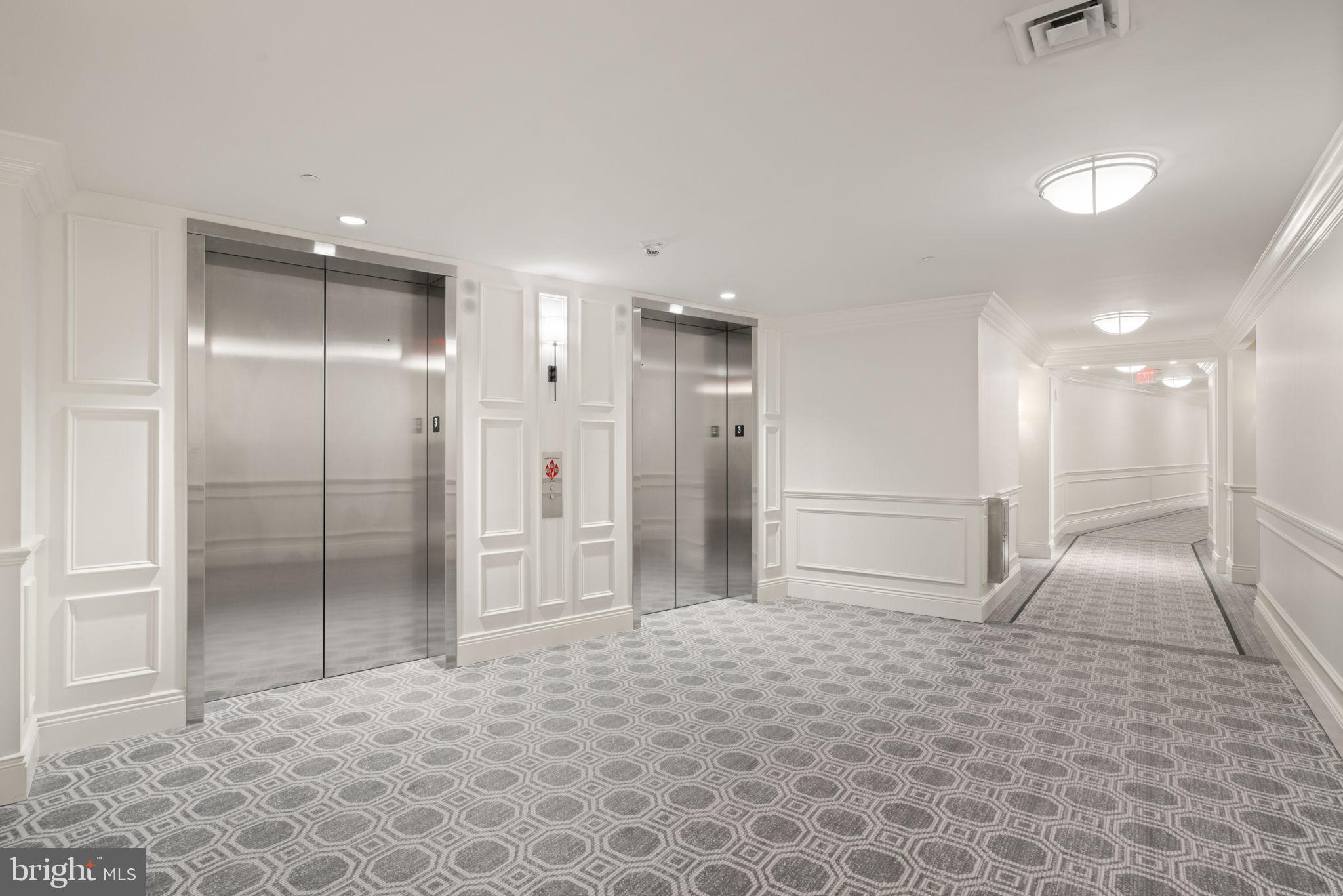 THE SIGNET - Residential