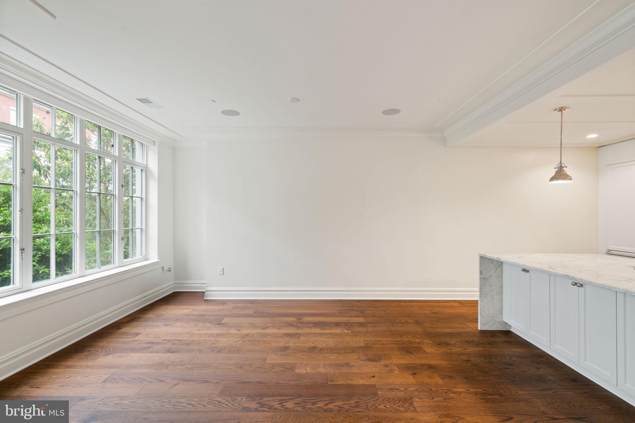 THE SIGNET - Residential