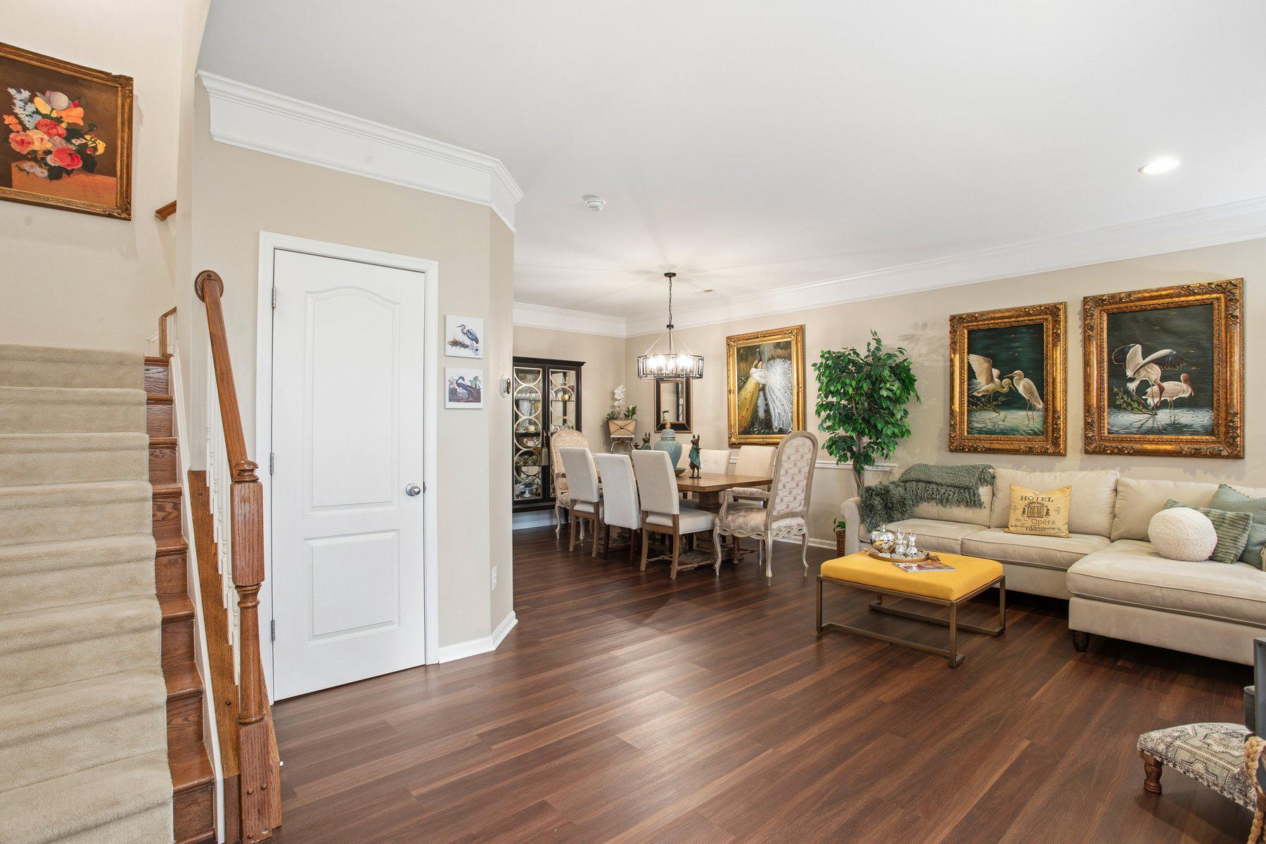 LANSDOWNE TOWN CENTER - Residential