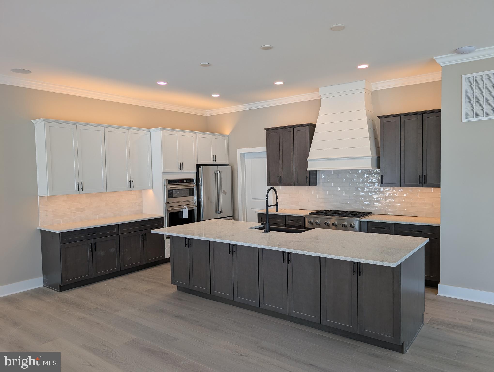 BAY VISTA - Residential