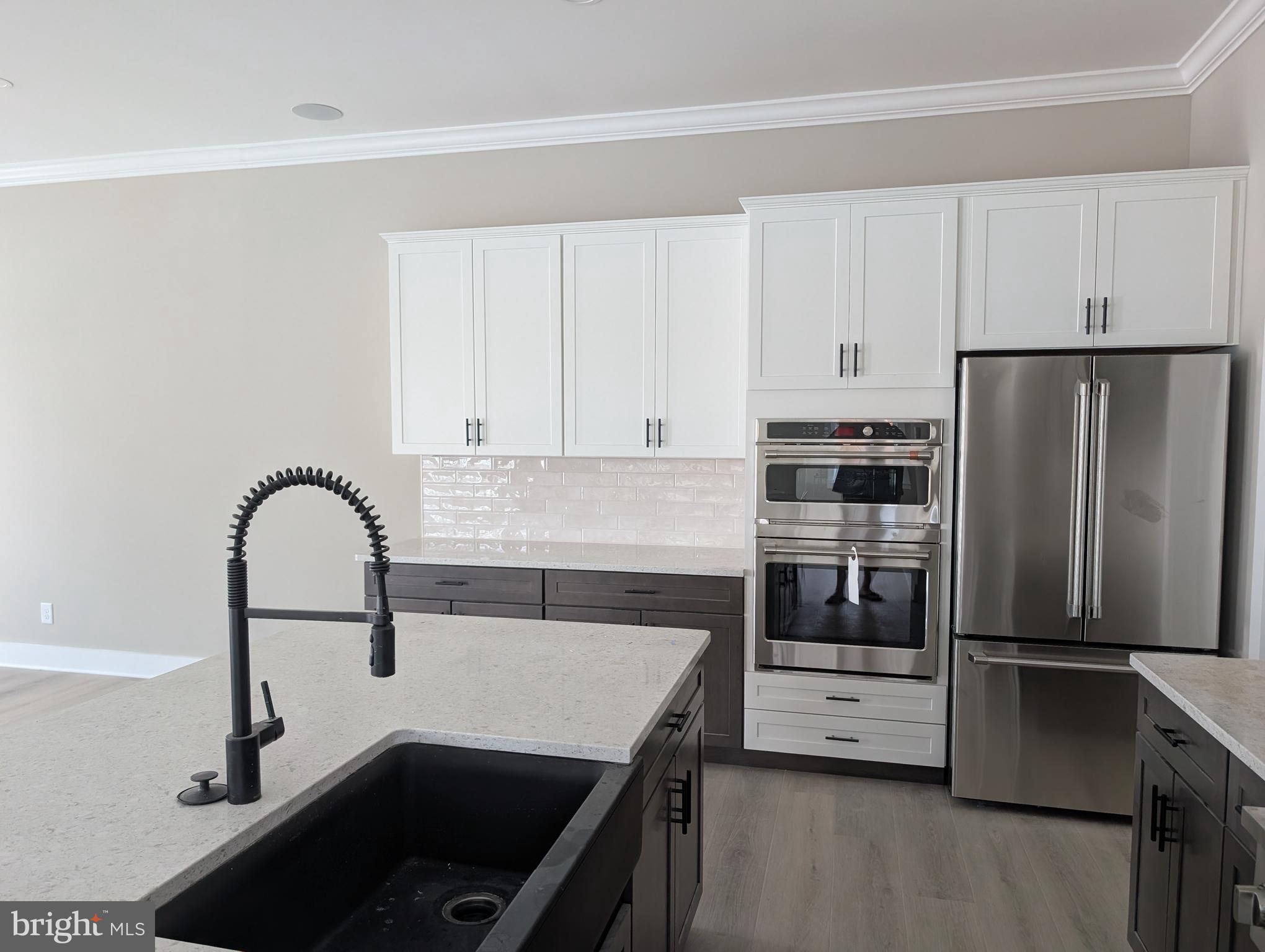 BAY VISTA - Residential