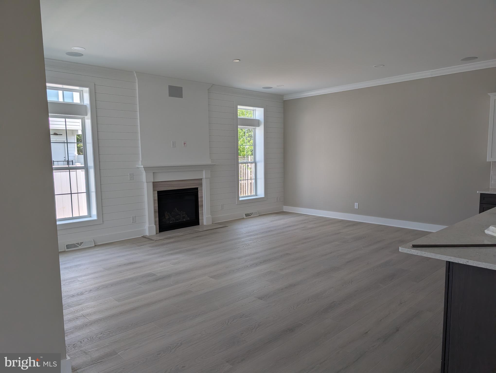 BAY VISTA - Residential
