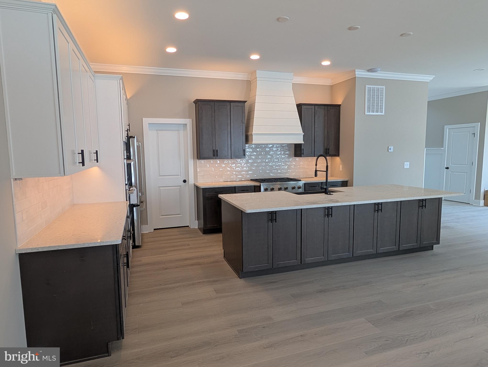 BAY VISTA - Residential