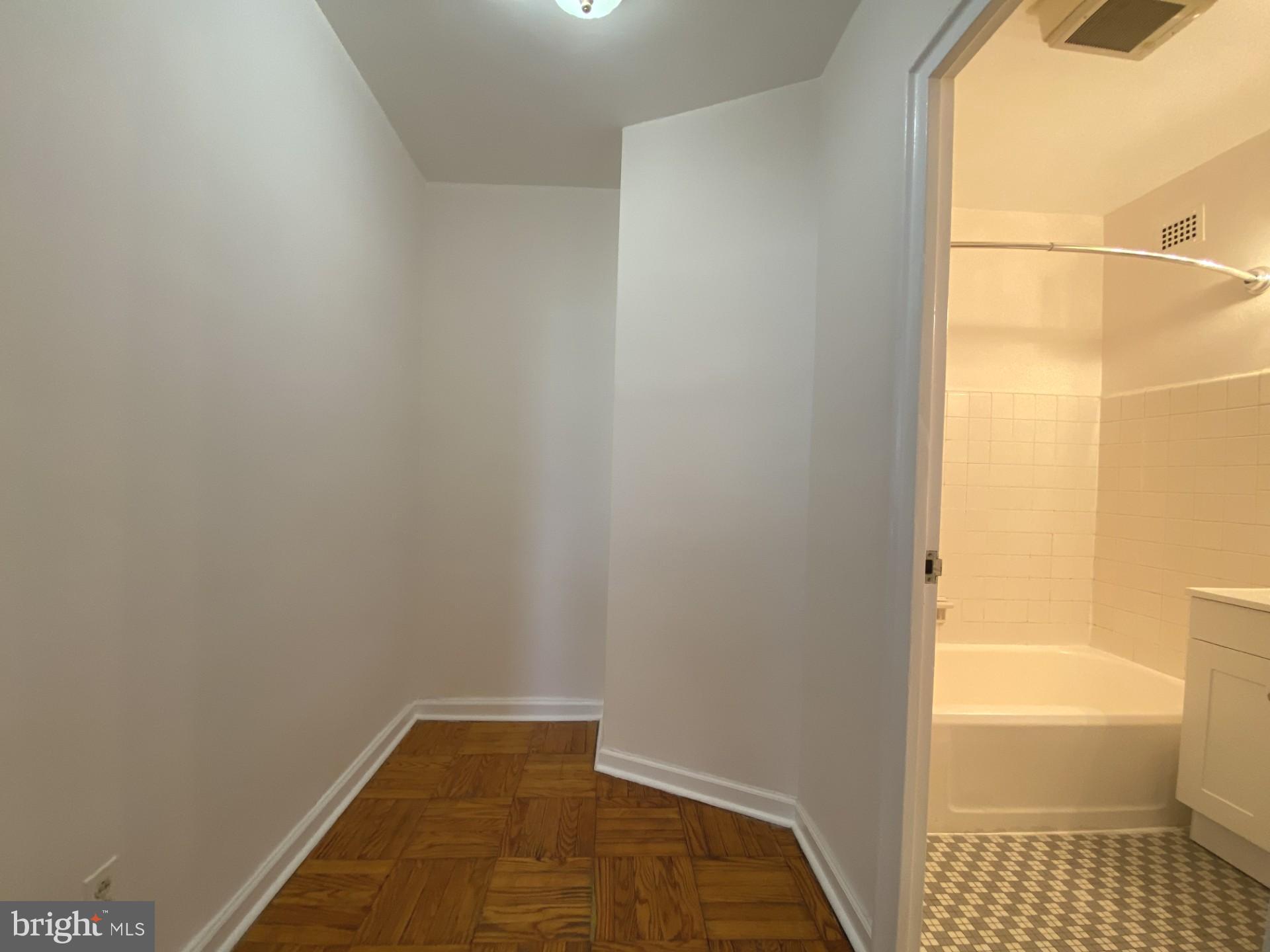ART MUSEUM AREA - Residential