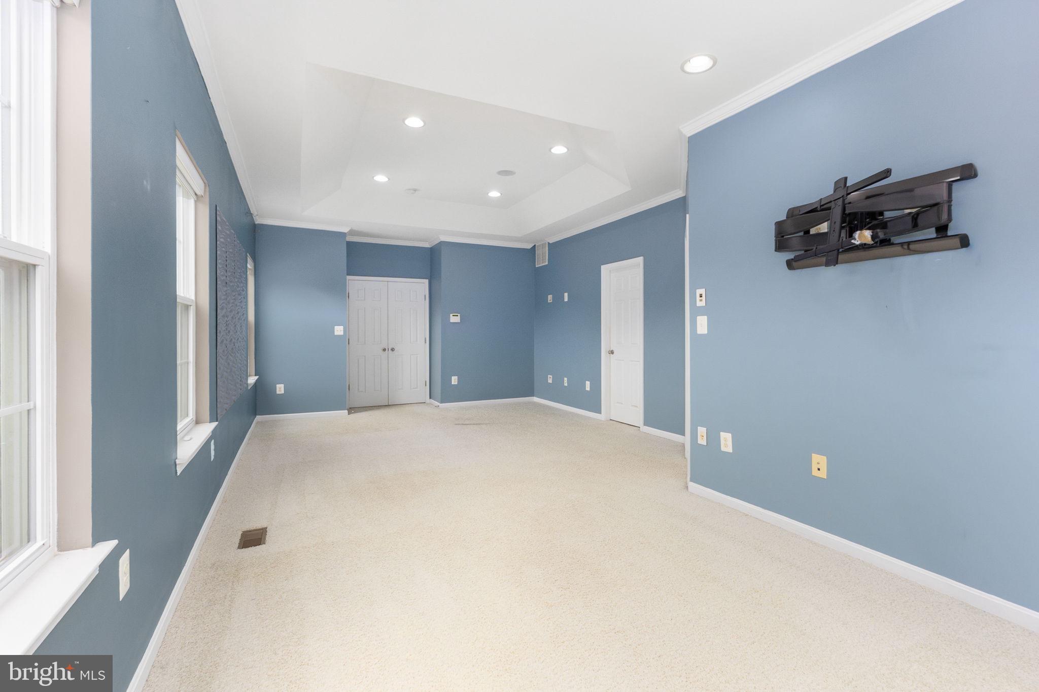 DOMINION CROSSING - Residential