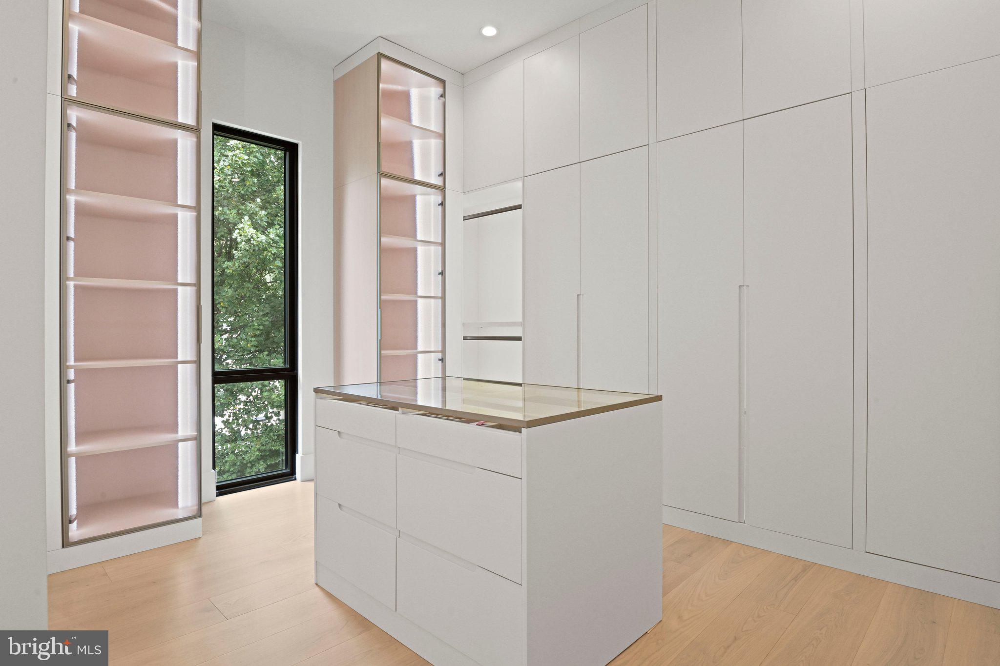 POTOMAC HILLS - Residential
