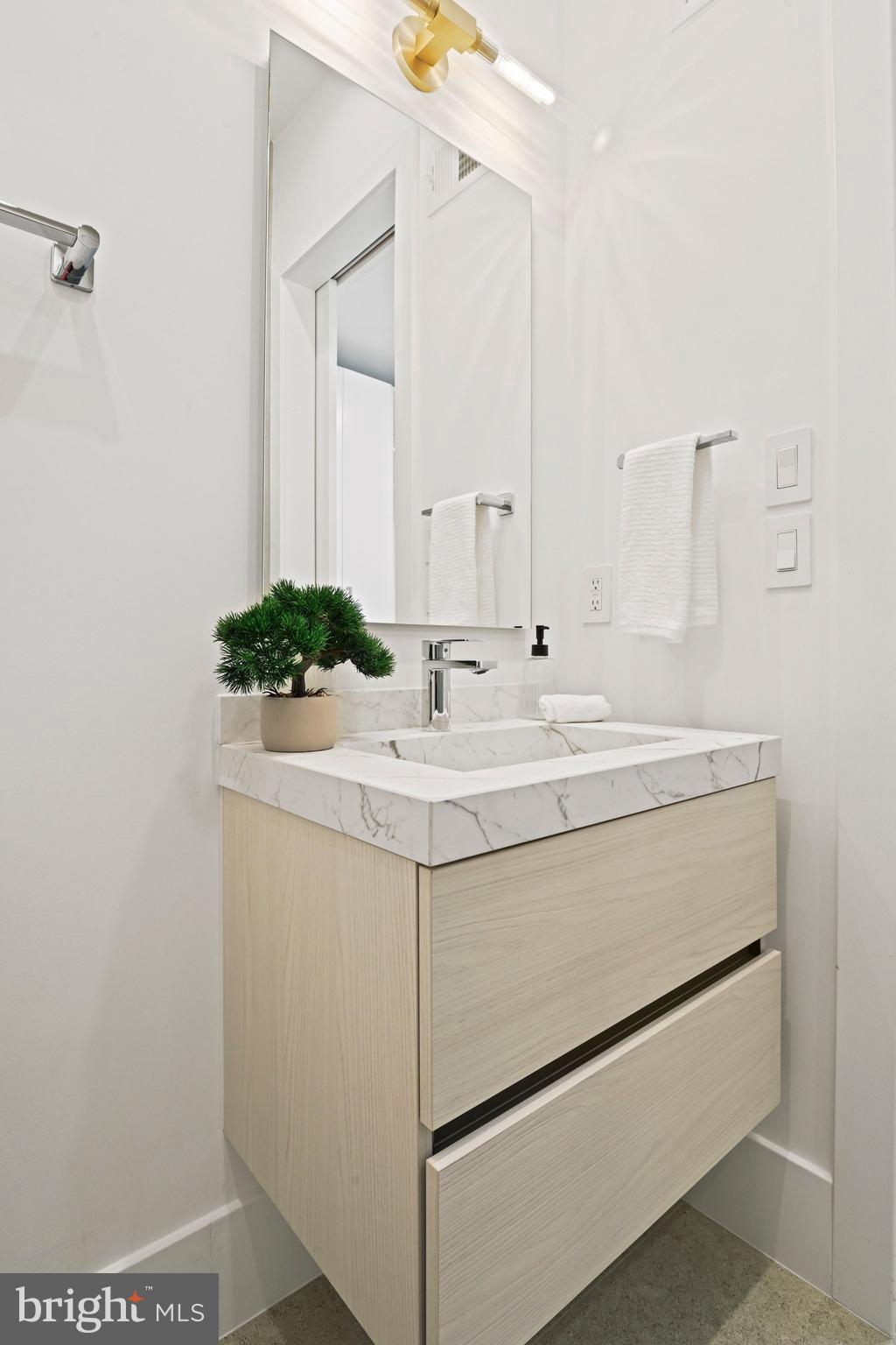POTOMAC HILLS - Residential