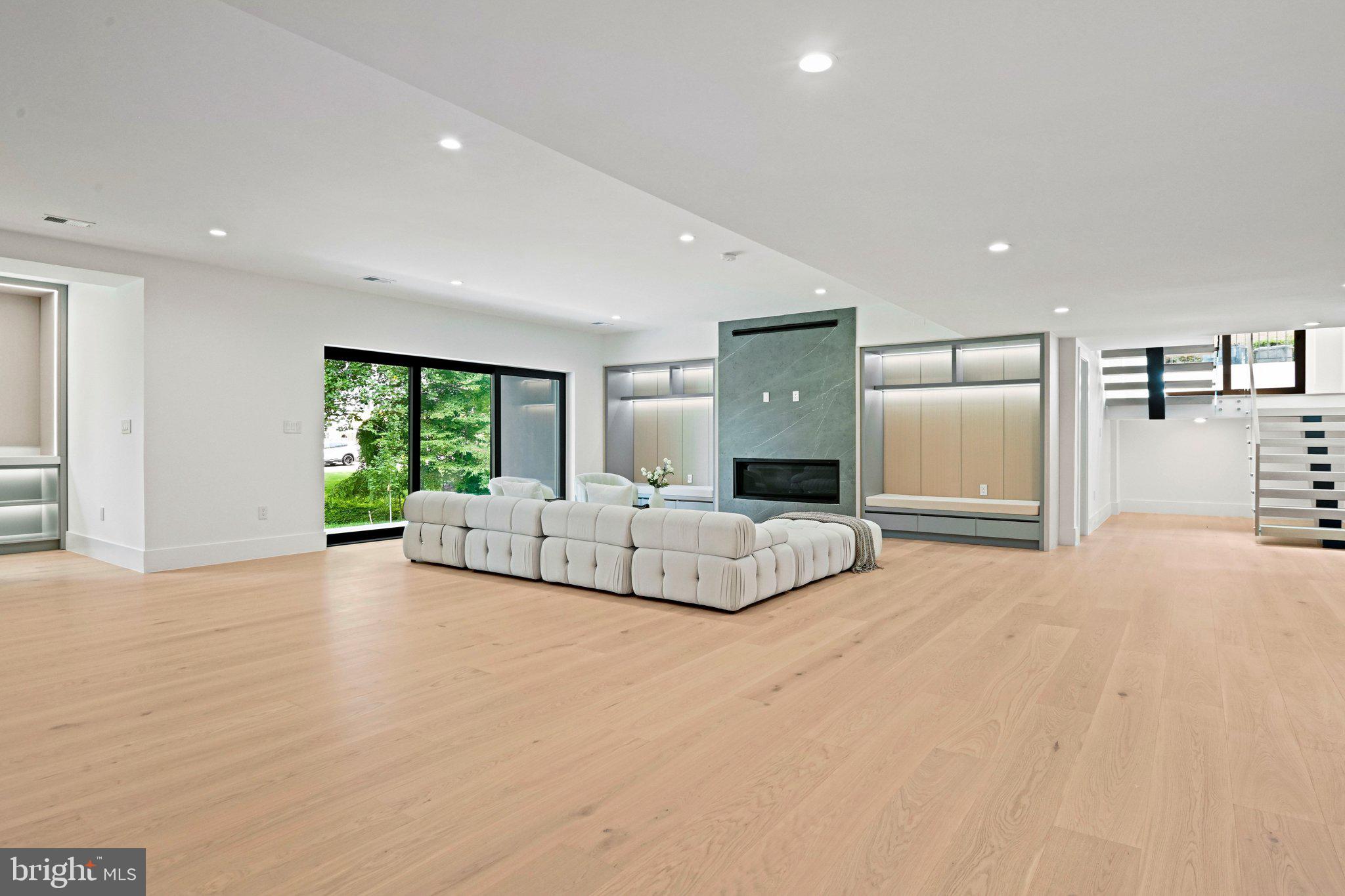 POTOMAC HILLS - Residential