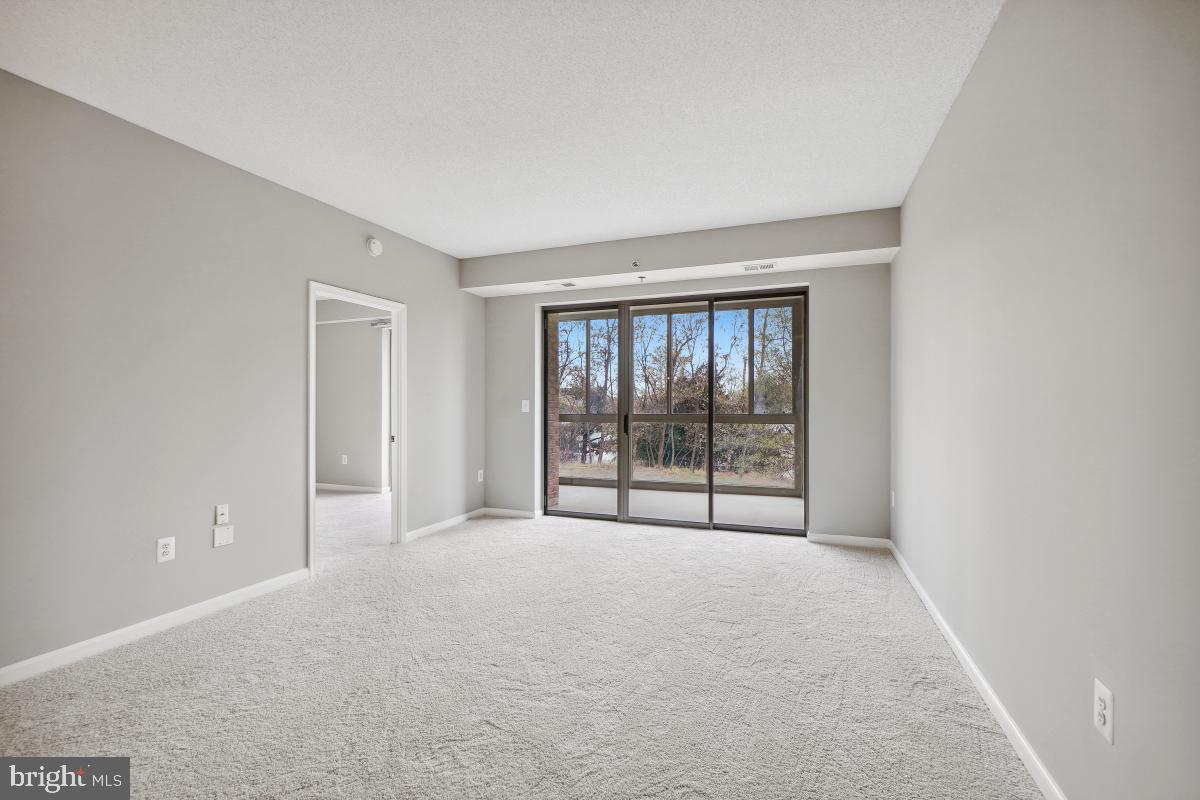 CREEKSIDE AT LEISURE WORLD - Residential