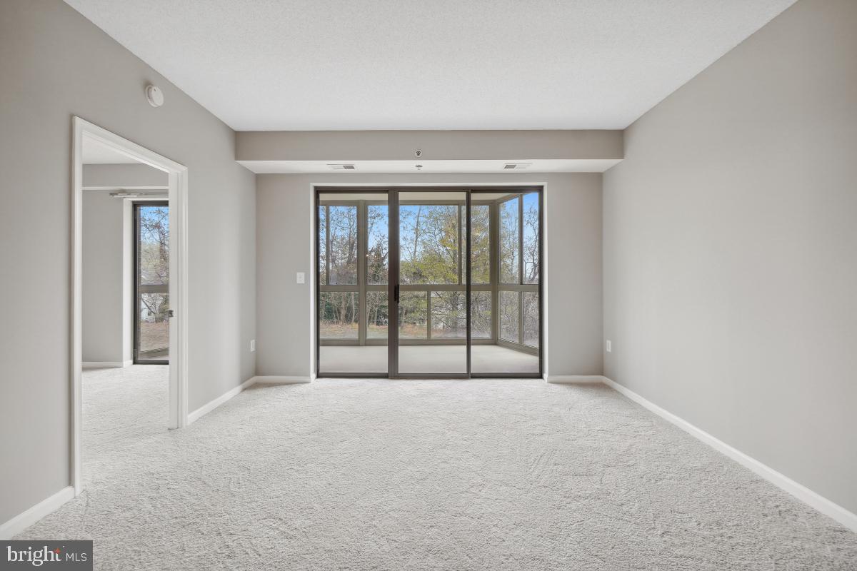 CREEKSIDE AT LEISURE WORLD - Residential