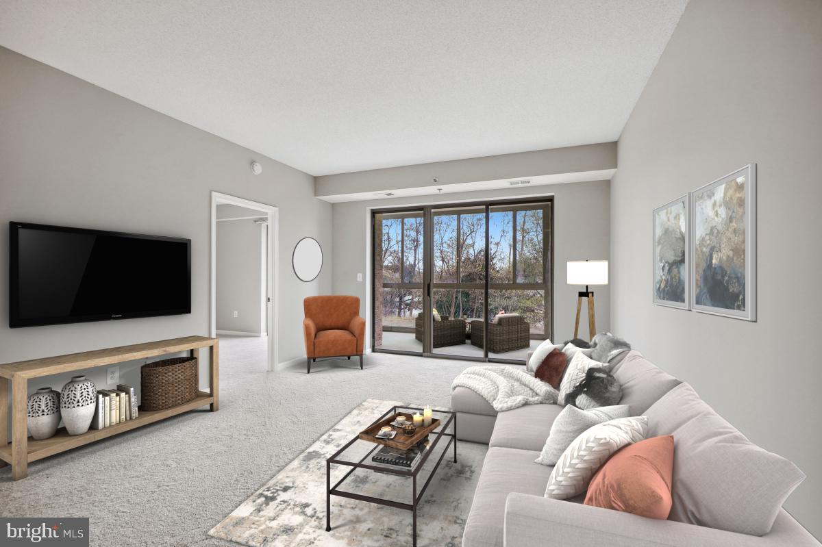 CREEKSIDE AT LEISURE WORLD - Residential