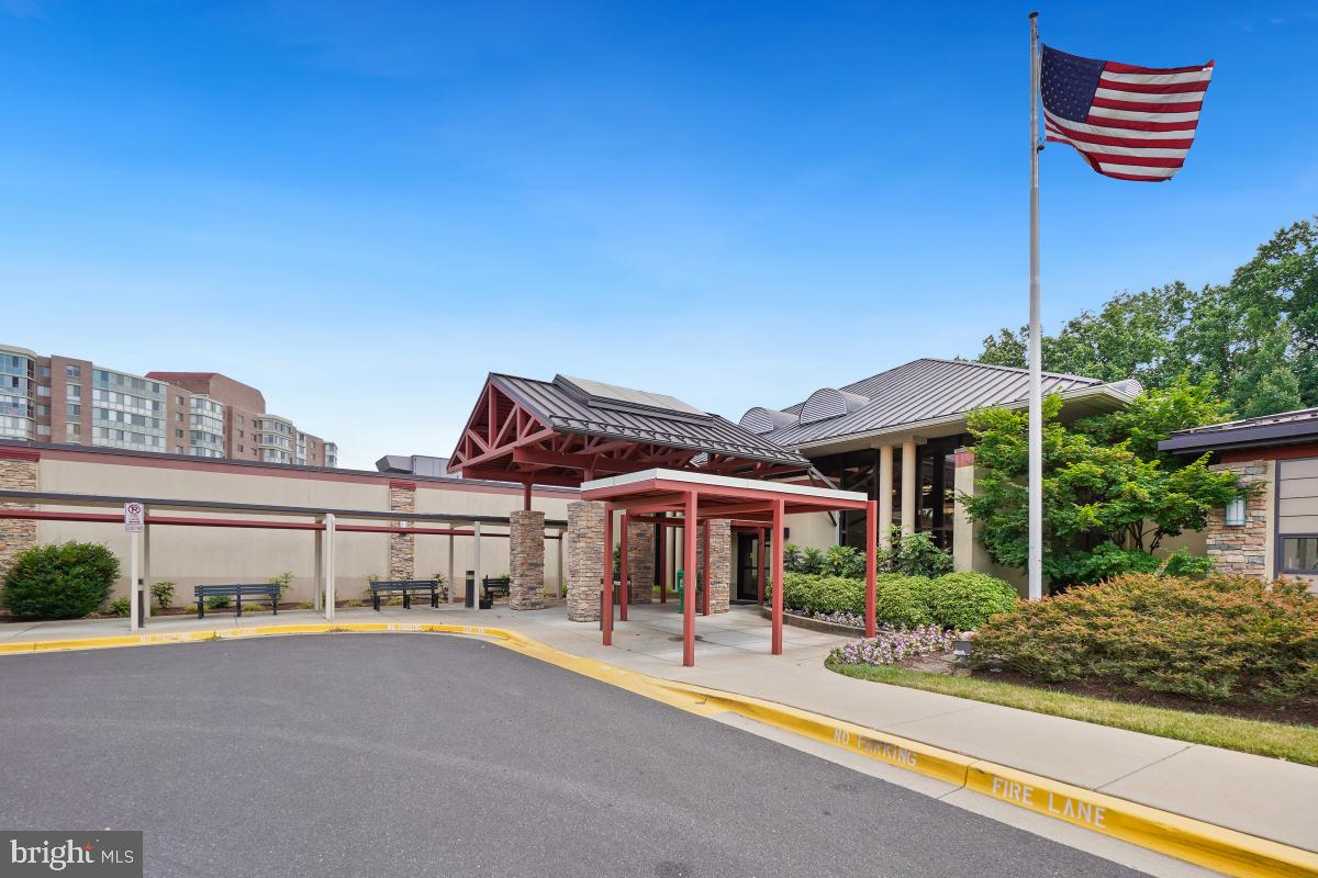CREEKSIDE AT LEISURE WORLD - Residential