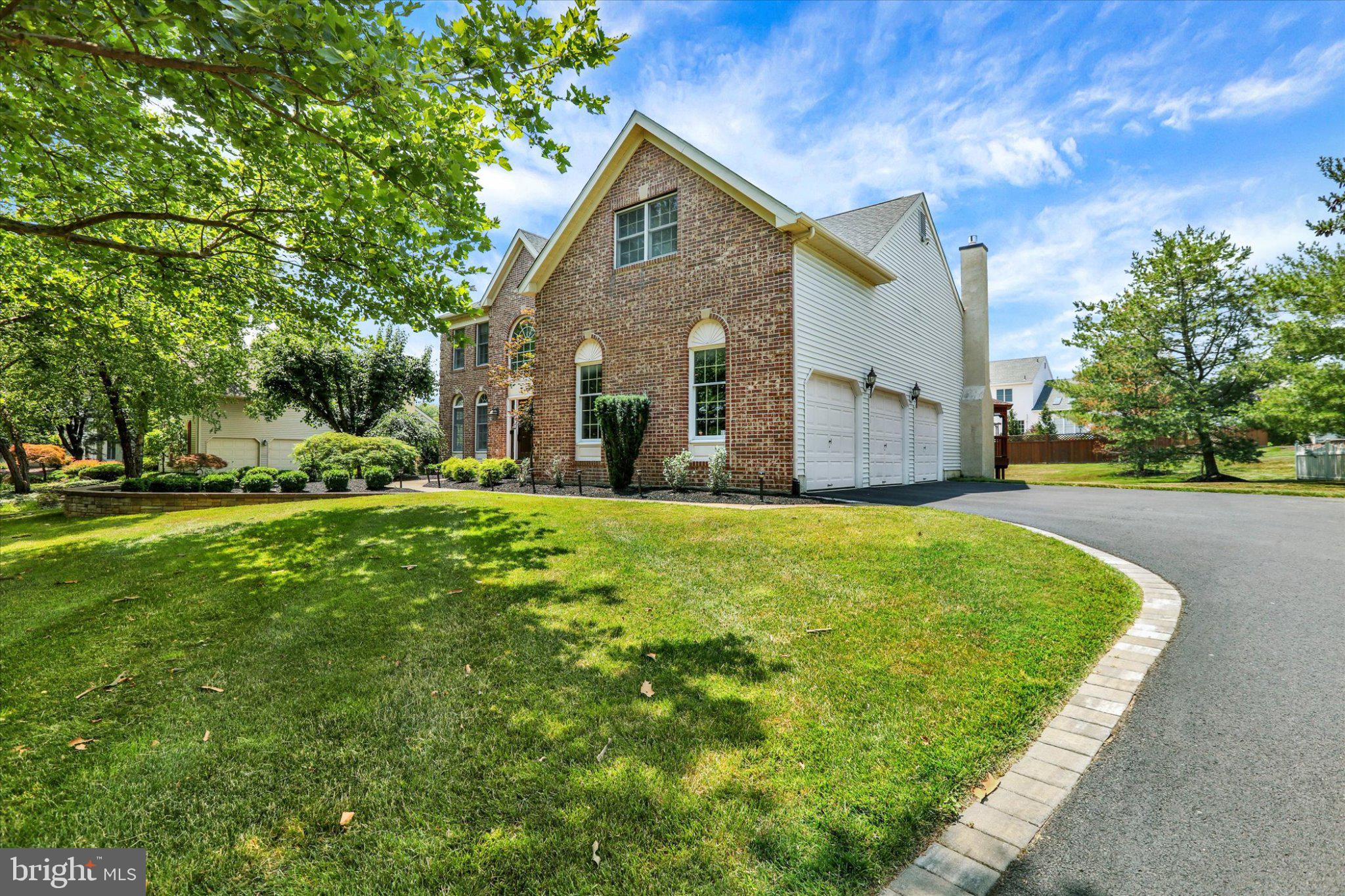 AFTON CHASE - Residential