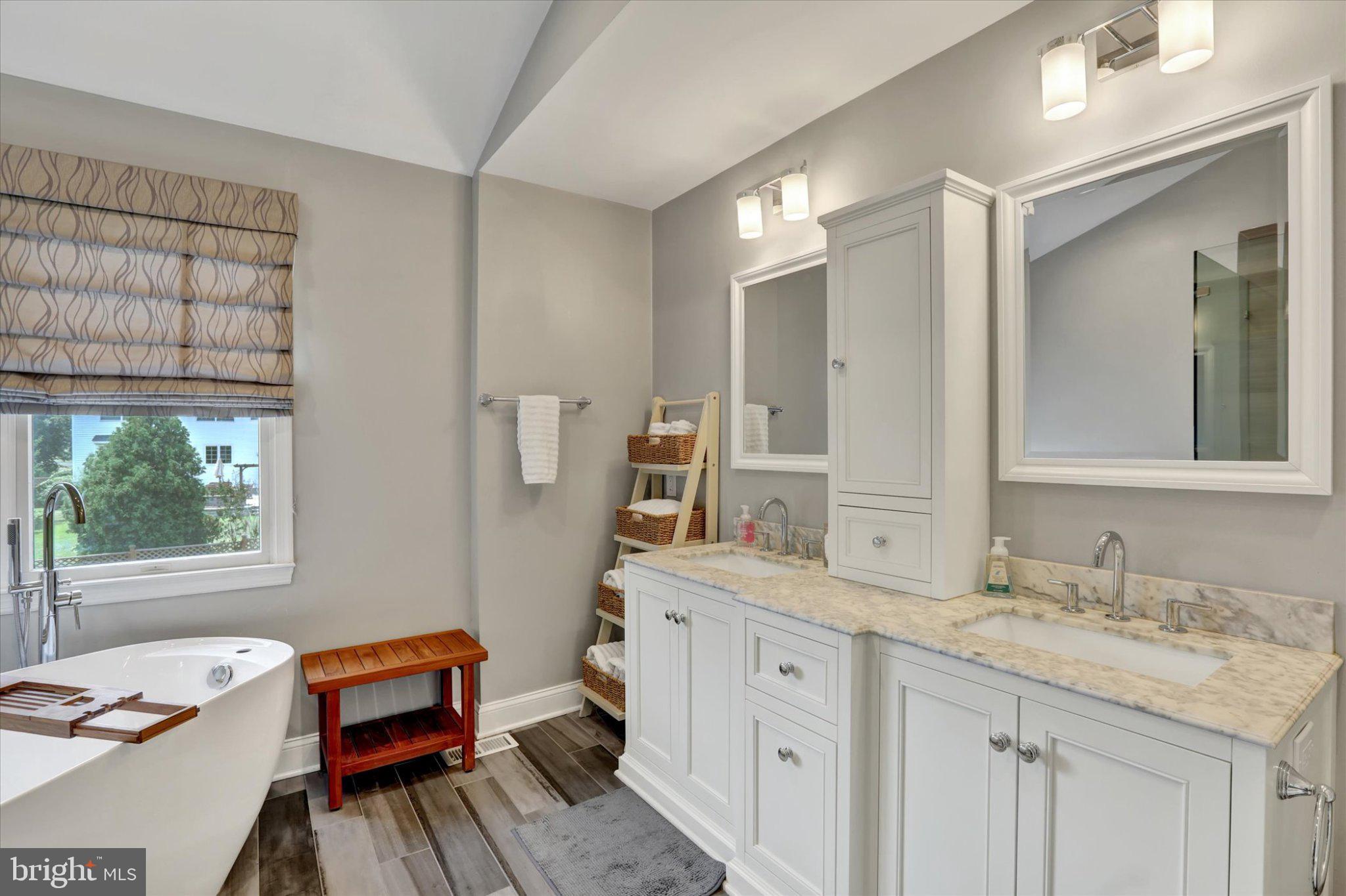 AFTON CHASE - Residential