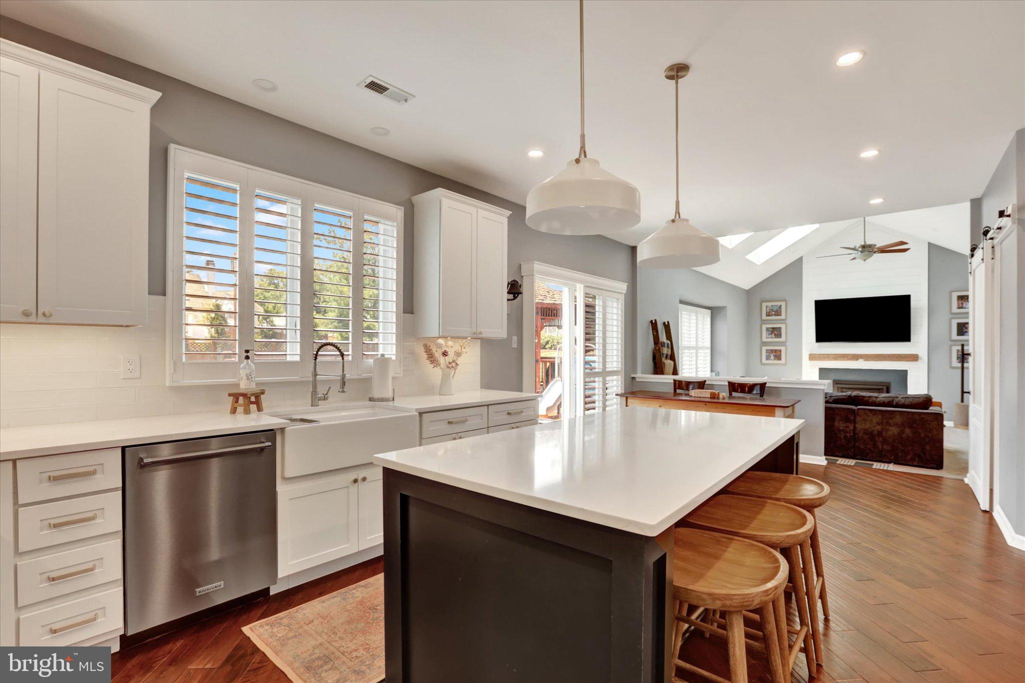 AFTON CHASE - Residential