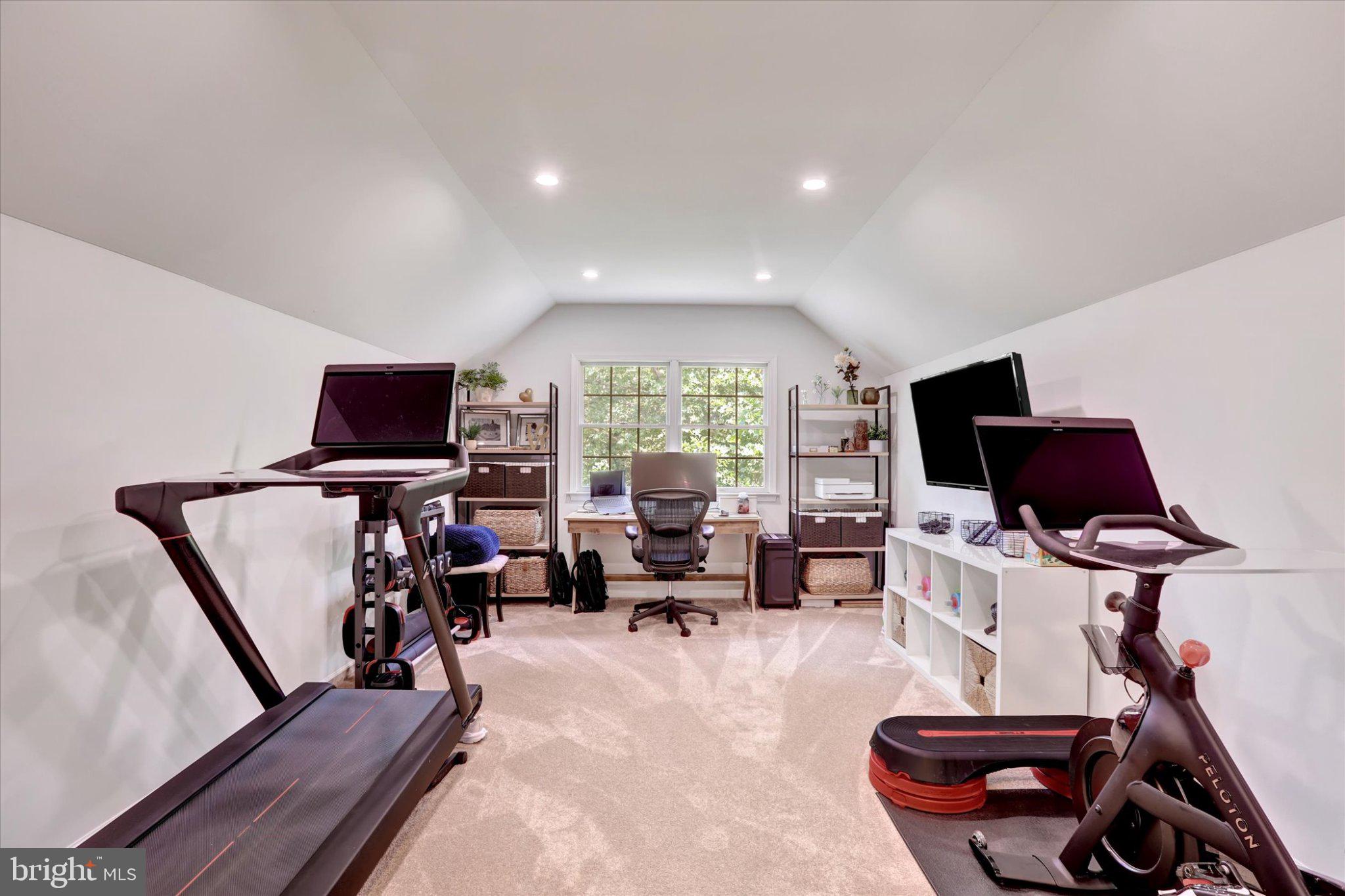 AFTON CHASE - Residential