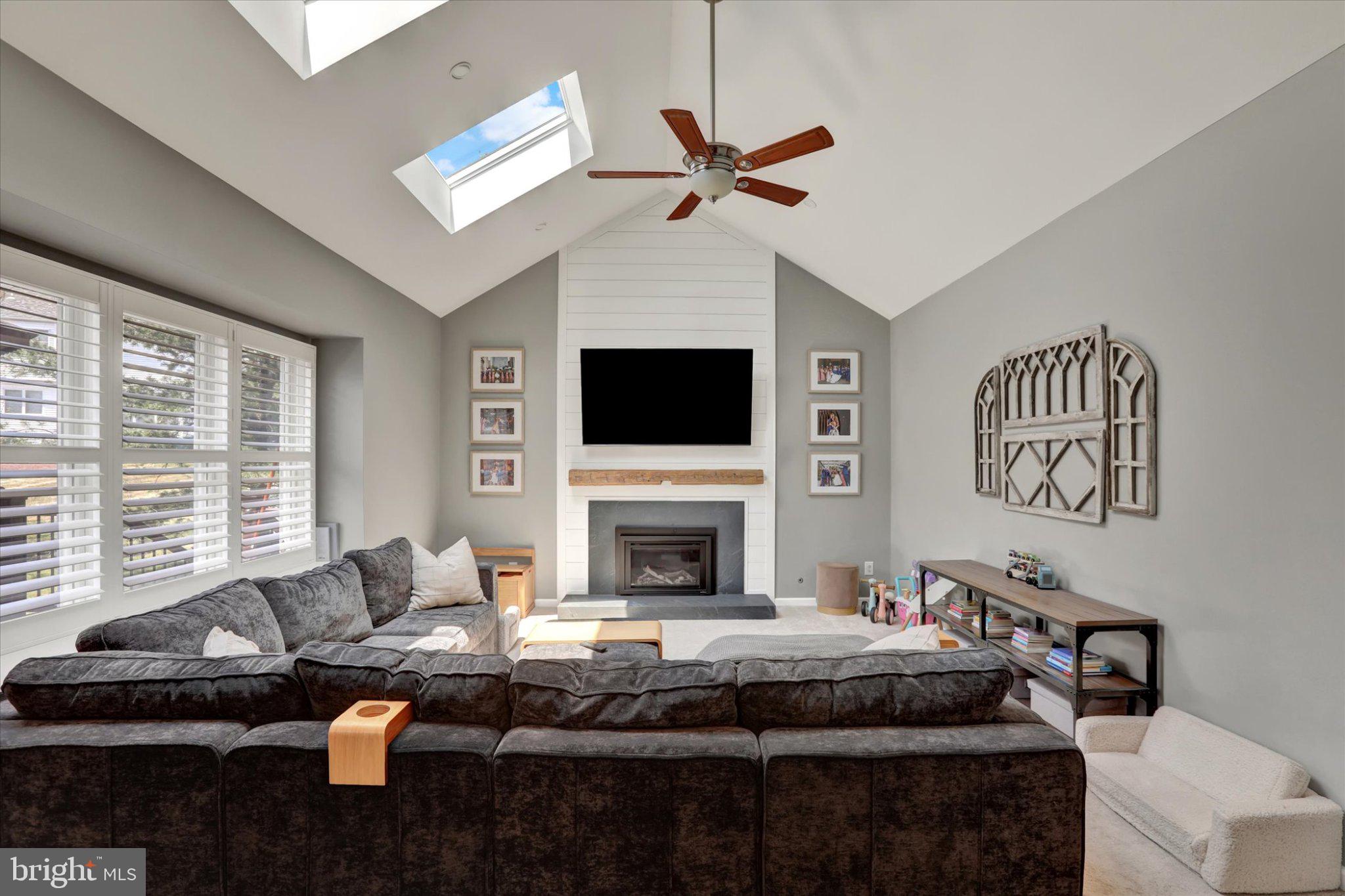 AFTON CHASE - Residential