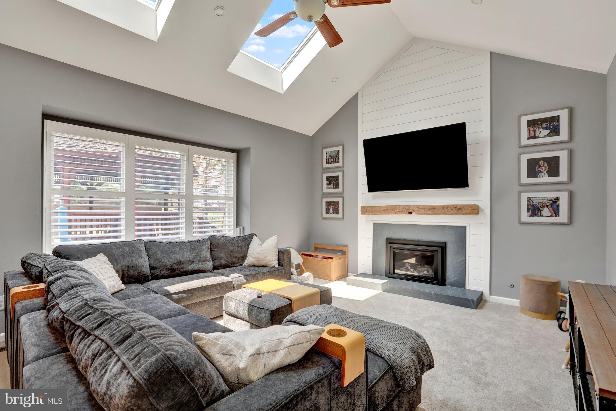 AFTON CHASE - Residential