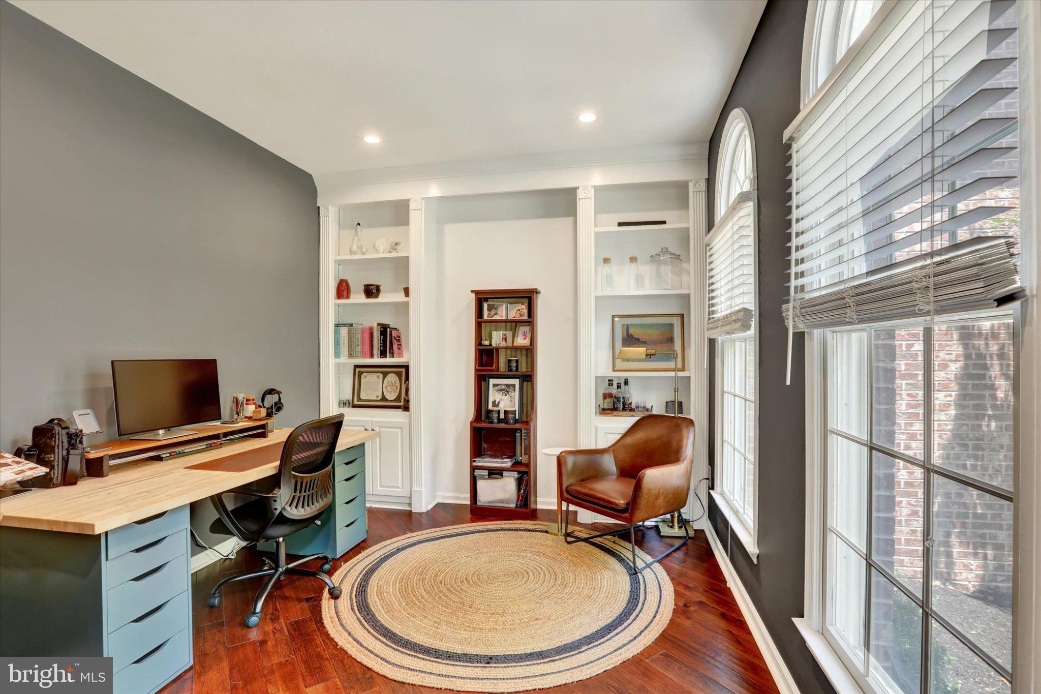 AFTON CHASE - Residential