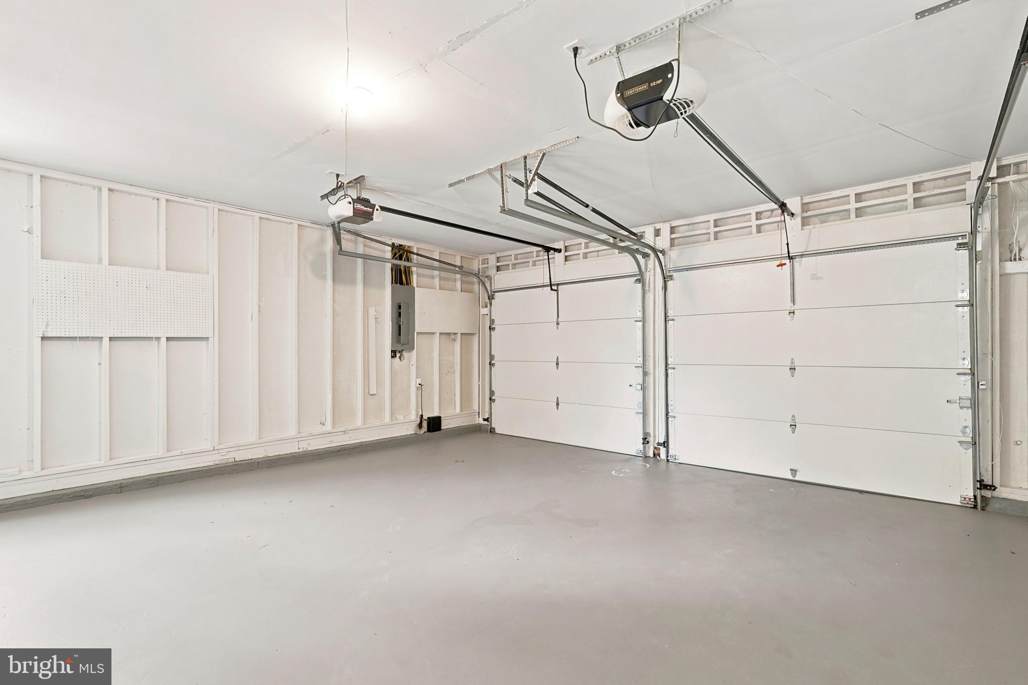 BURKE CENTRE - Residential