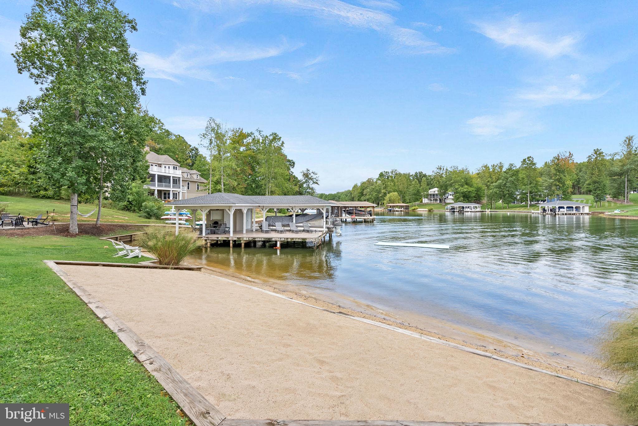 THE WATERS AT LAKE ANNA - Residential