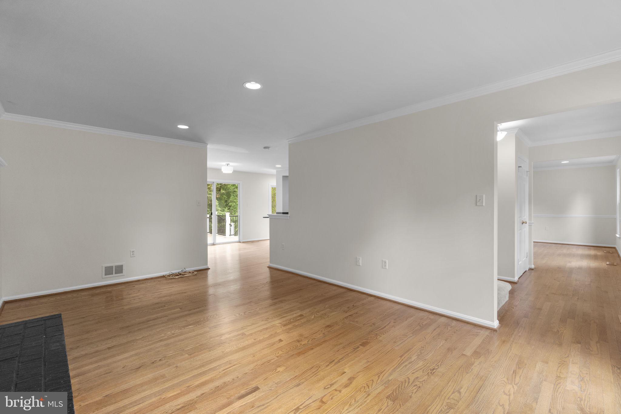 RIVERS EDGE - Residential