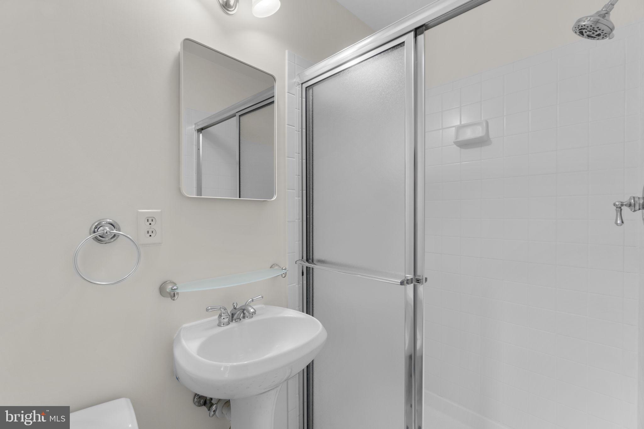 RIVERS EDGE - Residential