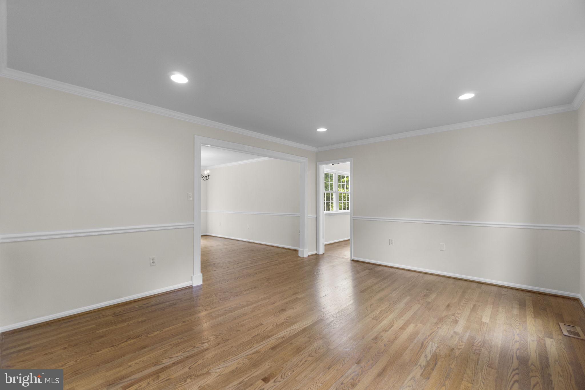 RIVERS EDGE - Residential