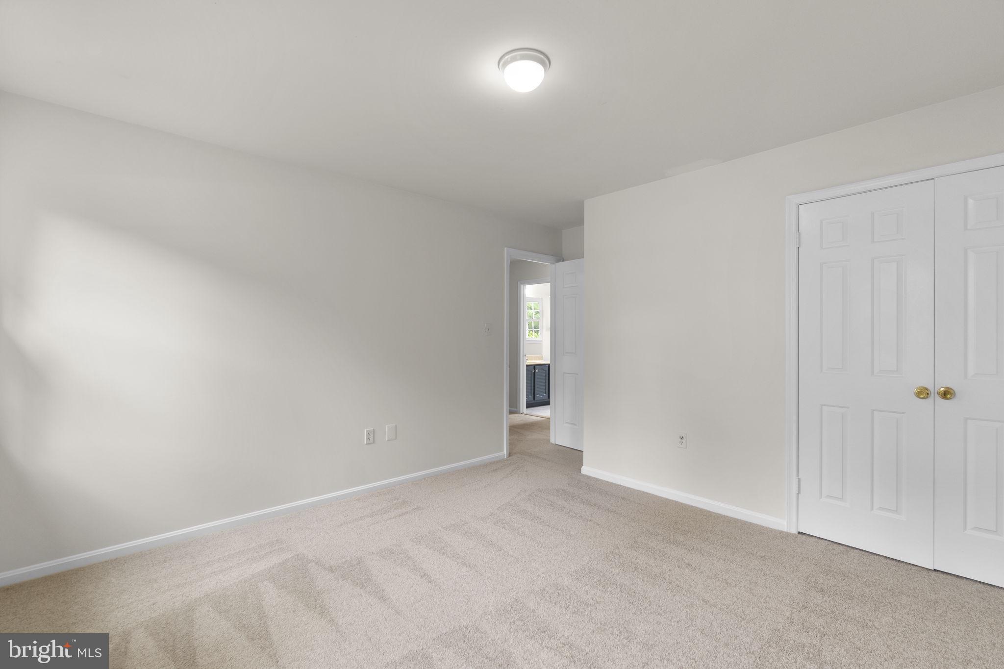 RIVERS EDGE - Residential