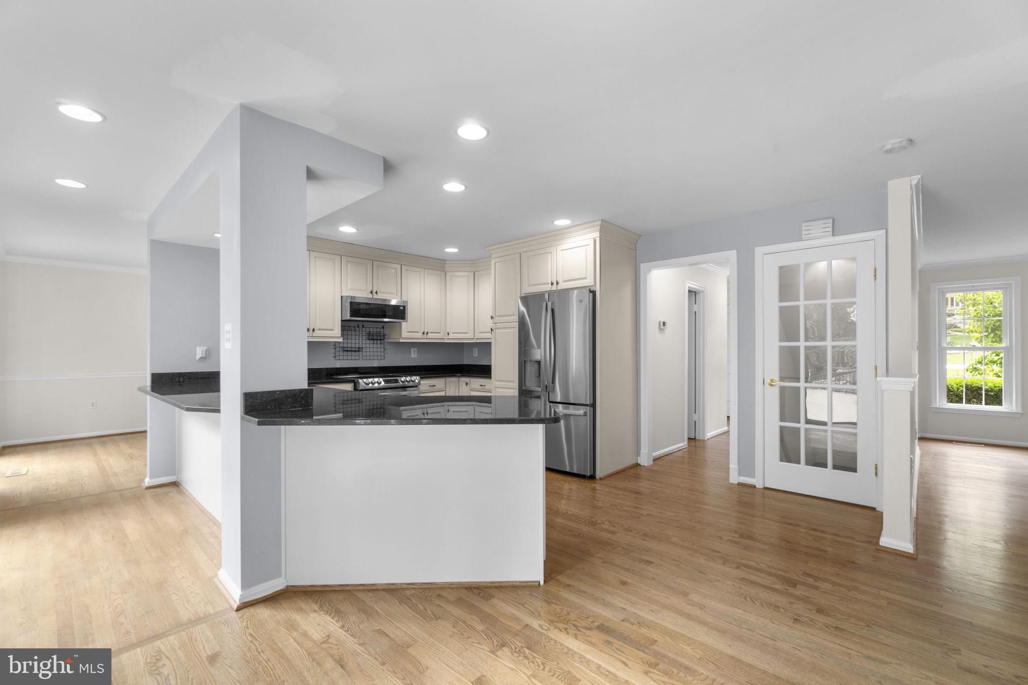 RIVERS EDGE - Residential