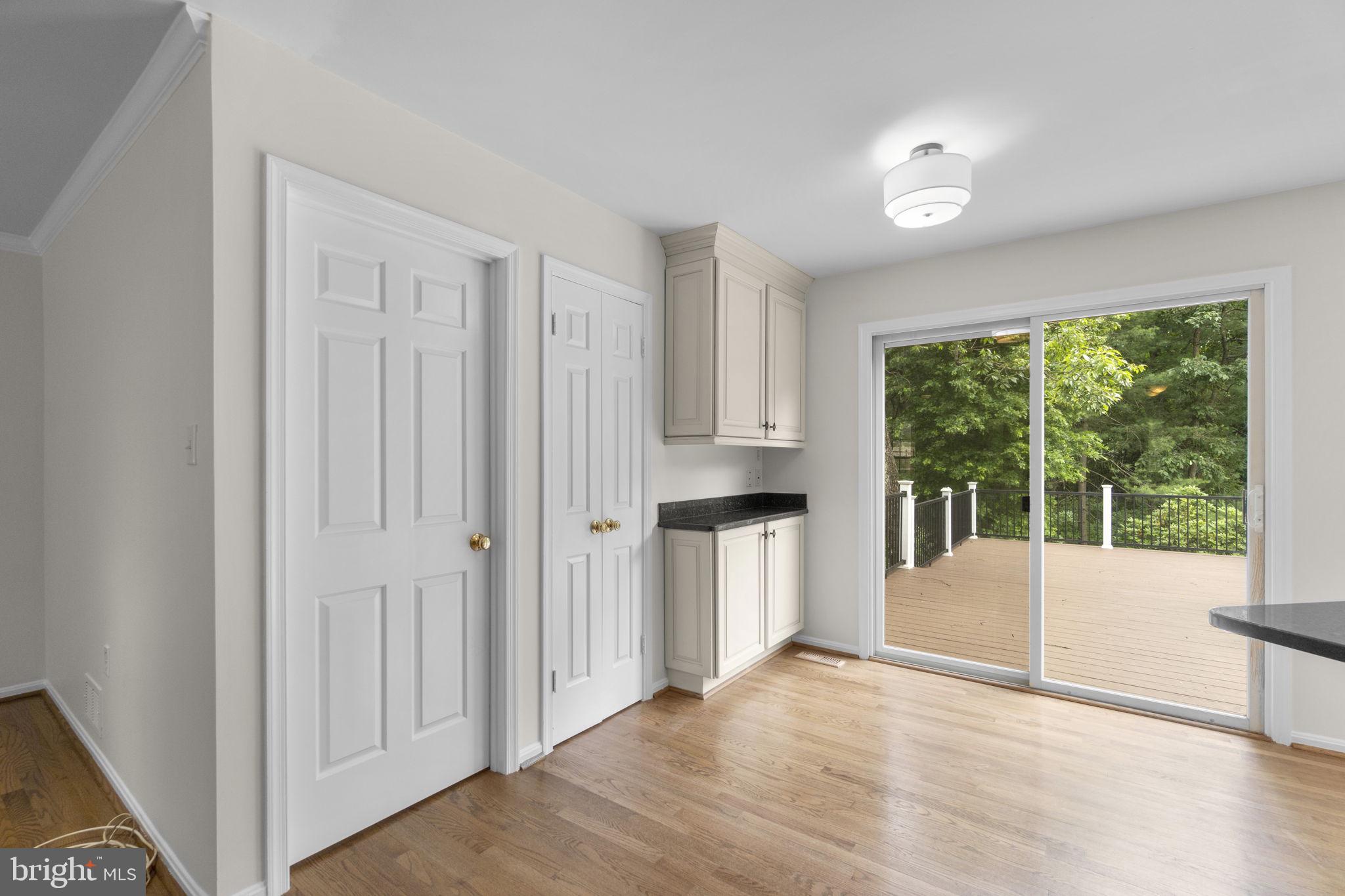 RIVERS EDGE - Residential