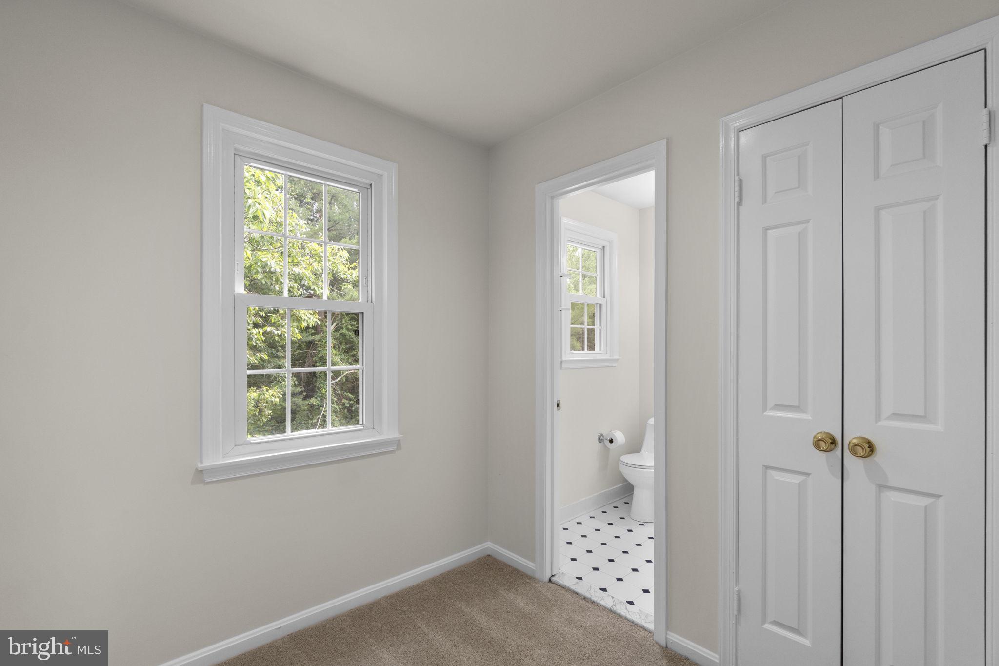 RIVERS EDGE - Residential